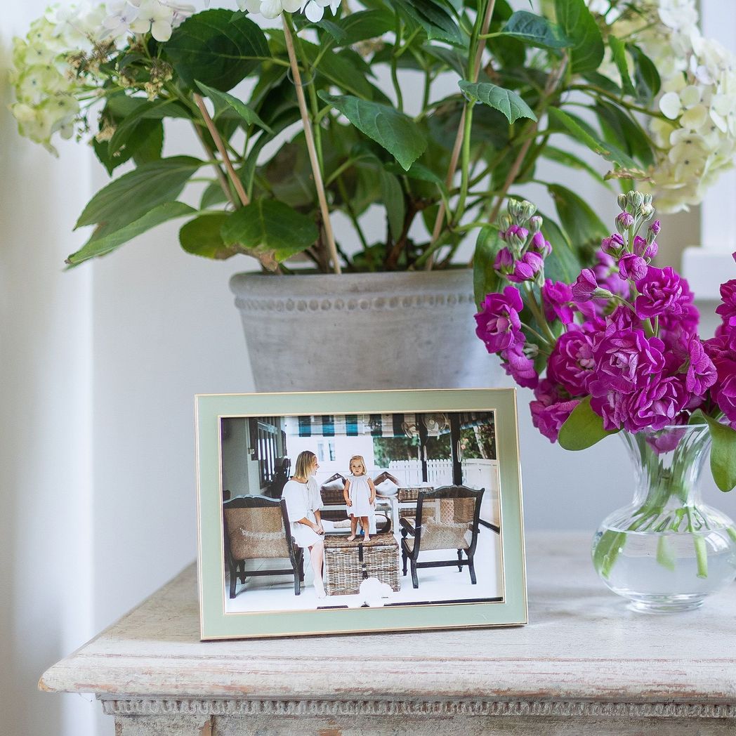 pale-sage-green-enamel-silver-frame-651090.jpg?output=png&maxage=31d&w=1048&h=1048&fit=contain&we&n=-1