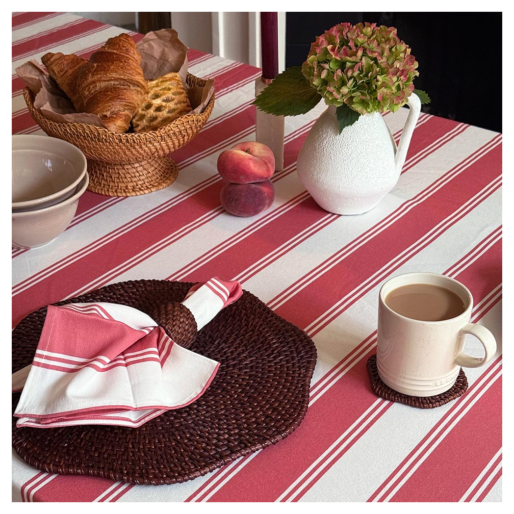 Murano-Stripe-Organic-Cotton-Ruffled-Tableclothjpg_395e5910-3cea-433b-9c79-732583bada9c.jpg?output=png&maxage=31d&w=1048&h=1048&fit=contain&we&n=-1