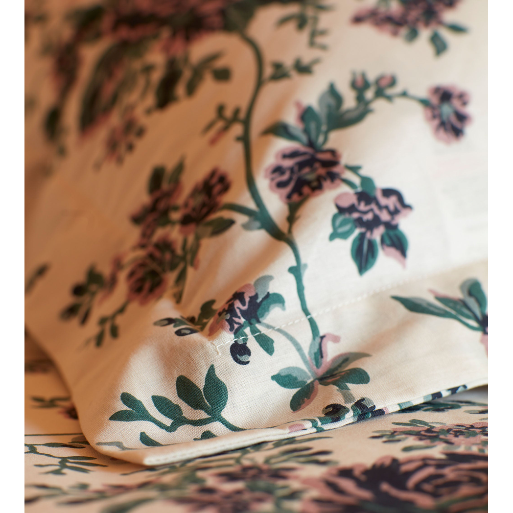 Beatrix-Cotton-Corner.jpg?output=png&maxage=31d&w=1048&h=1048&fit=contain&we&n=-1