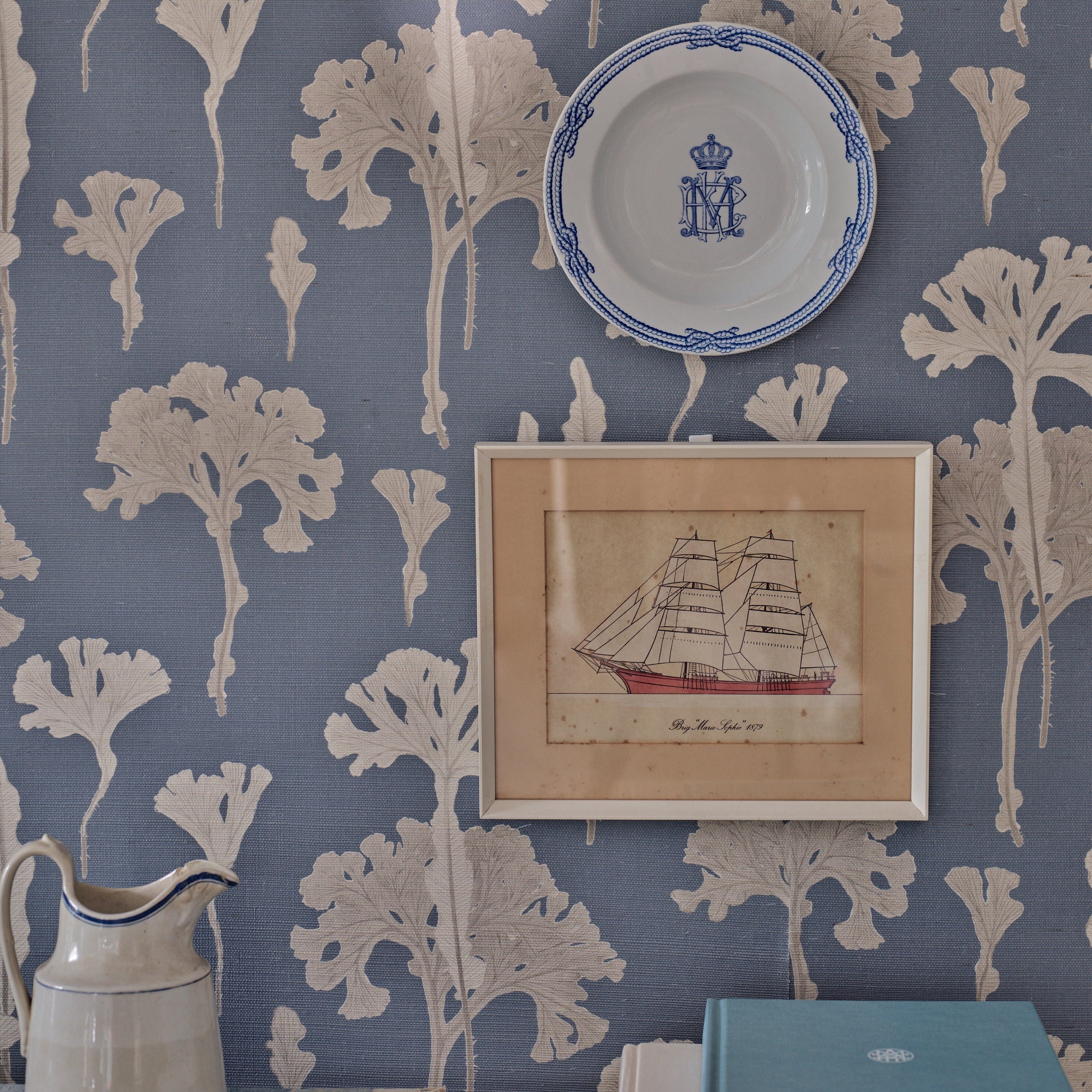 Sea Cabbage Wallpaper | Navy