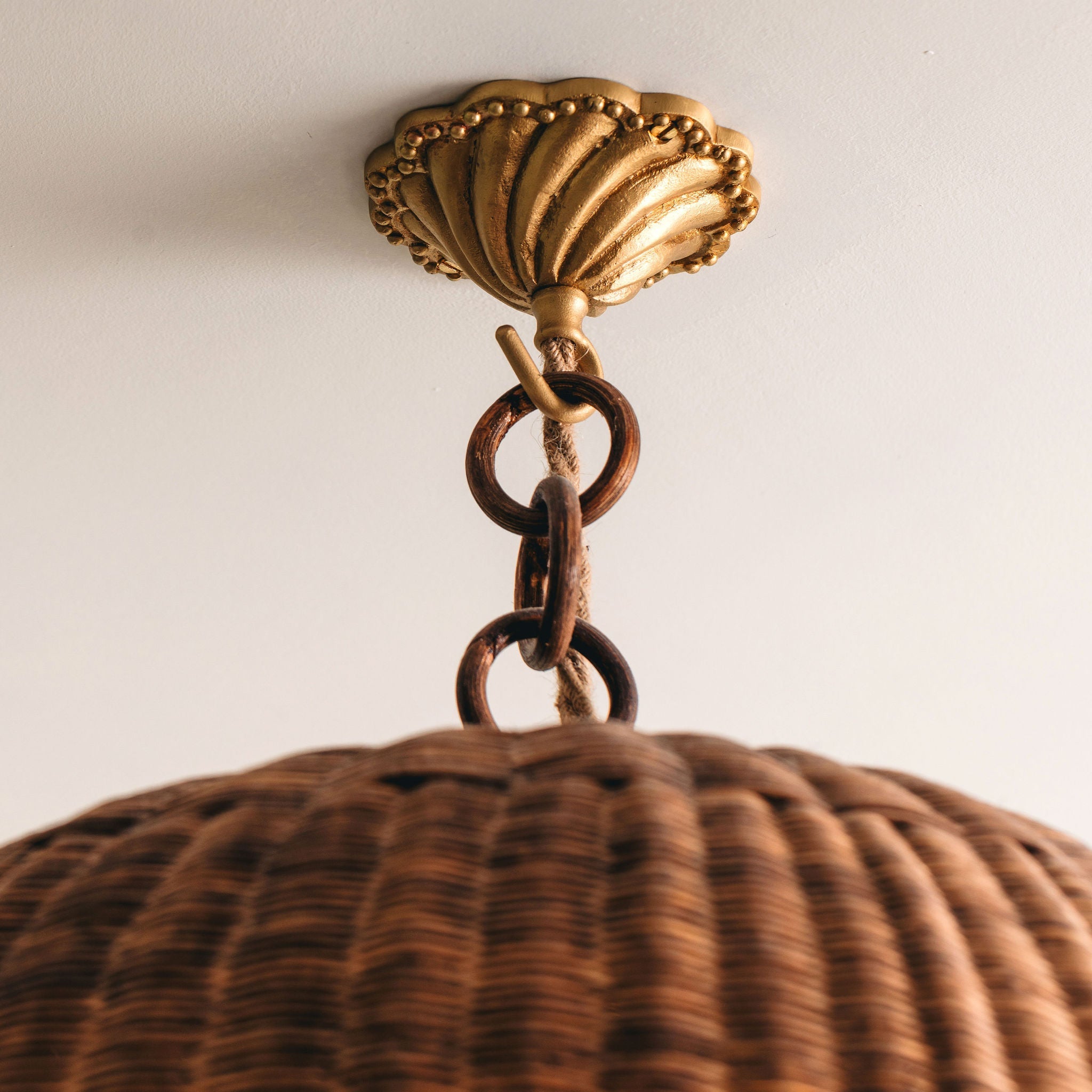Shell Brass Ceiling Rose (Natural)