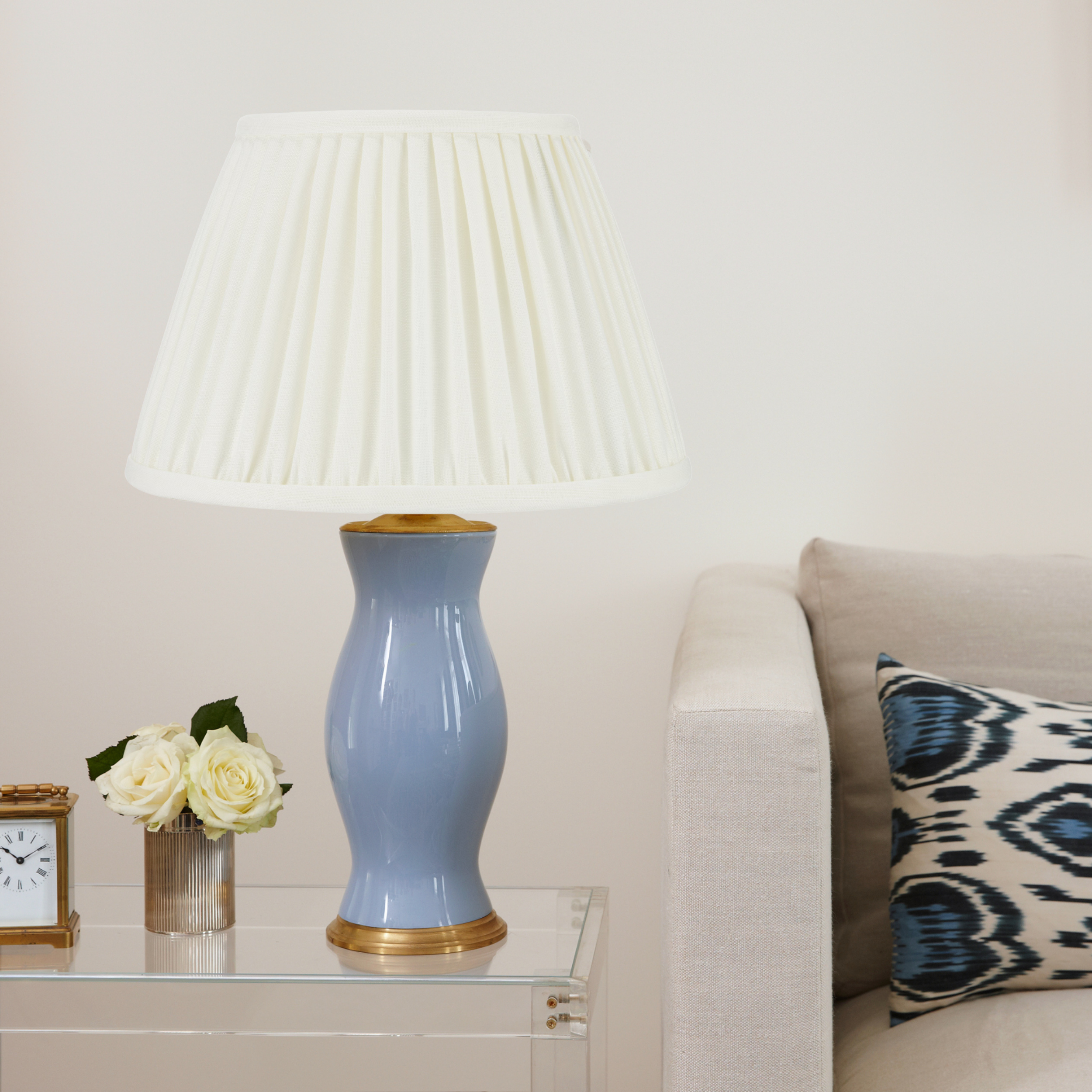 PLEATED LINEN LAMPSHADE IN IVORY
