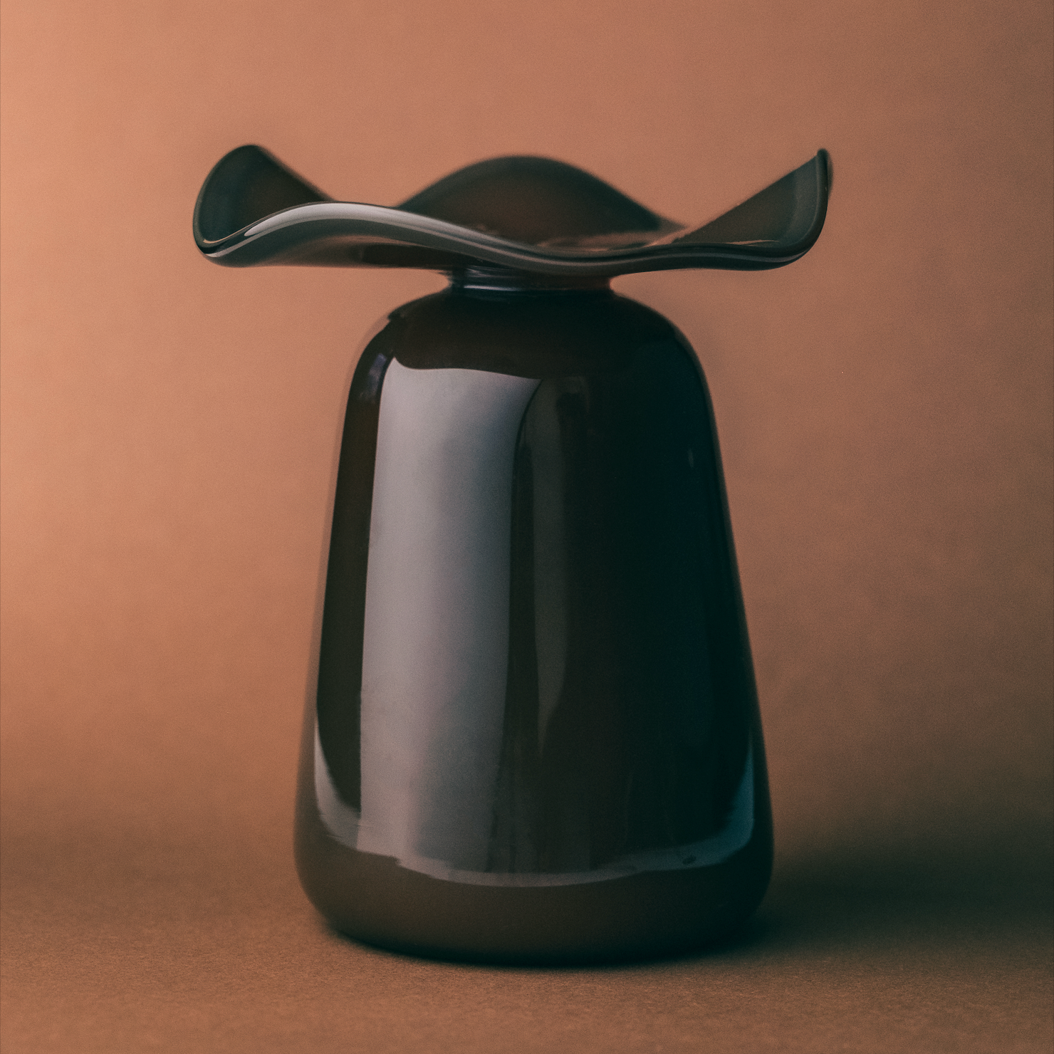 Handmade Glass Ruffle Bud Vase | Brown