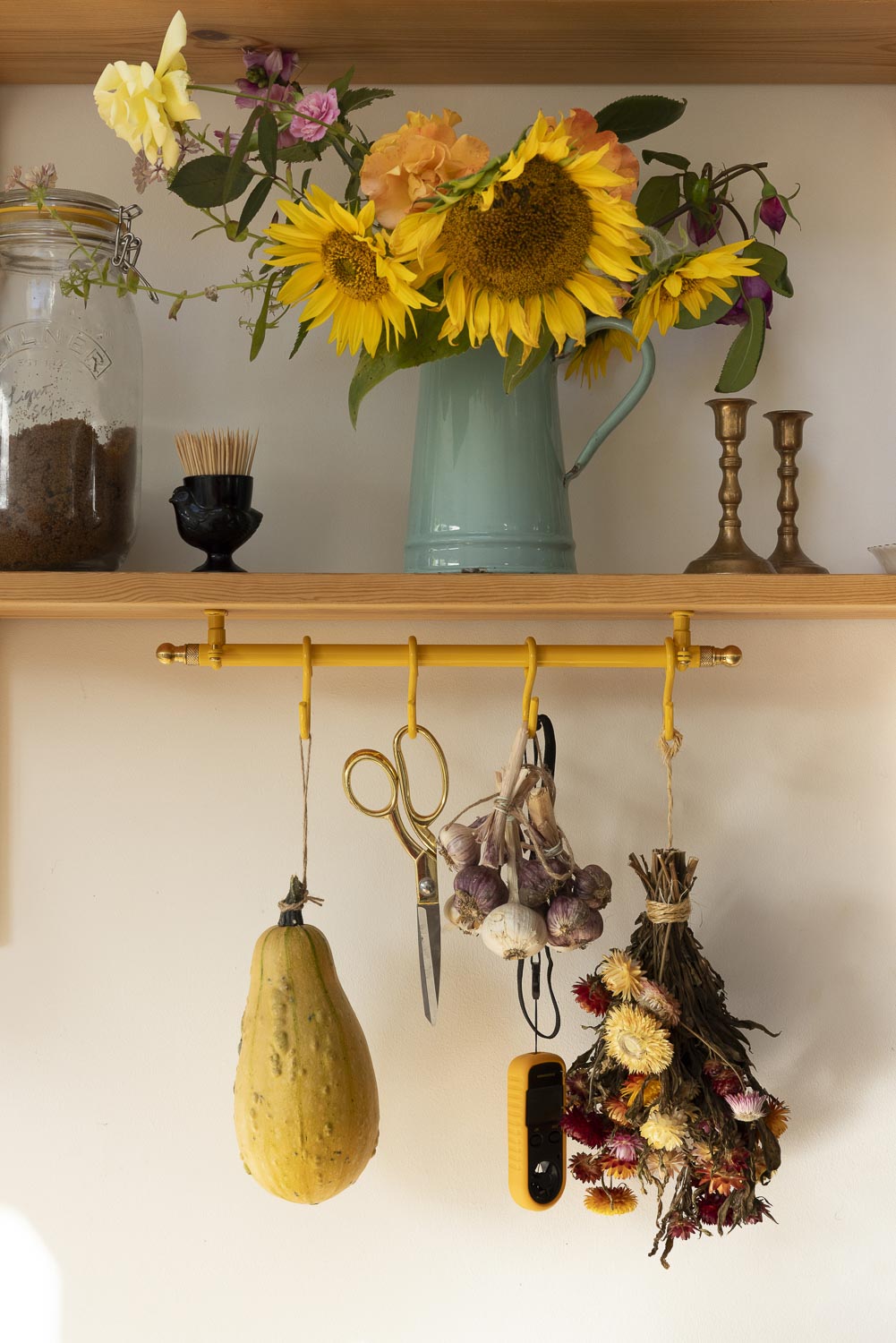 The 40cm Signal Yellow Hanging Rail