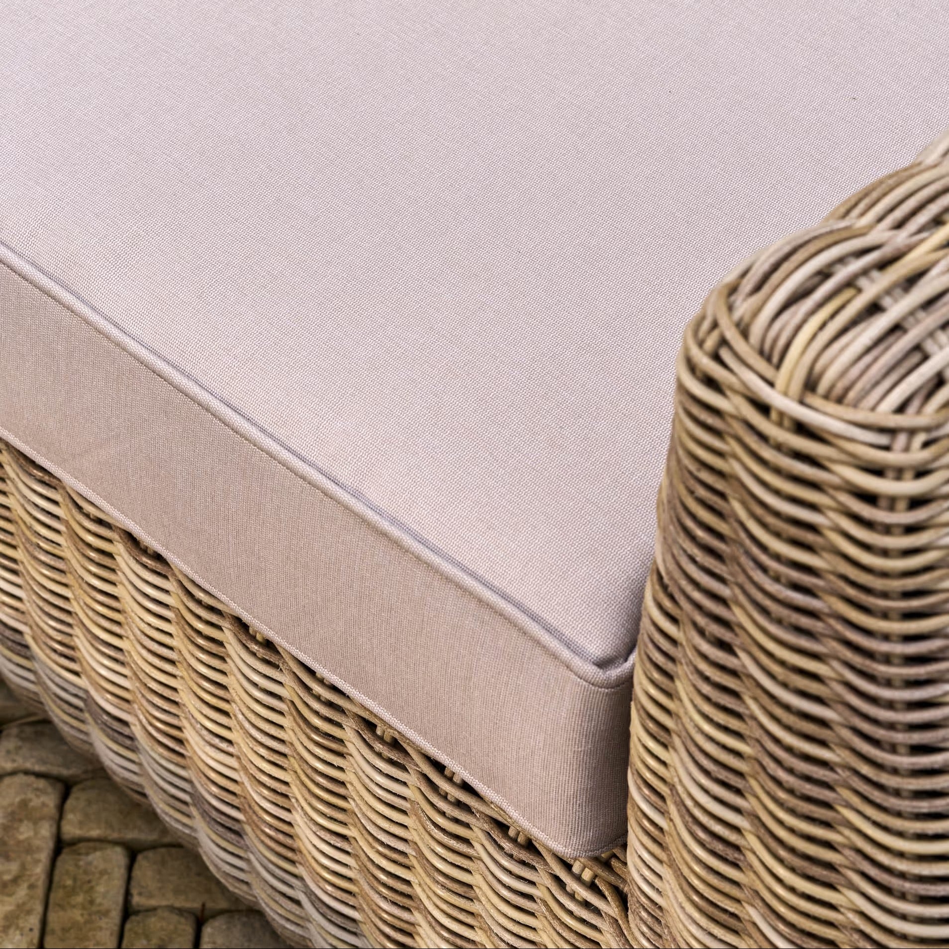Skala 3 Seater Sofa | Light Rattan