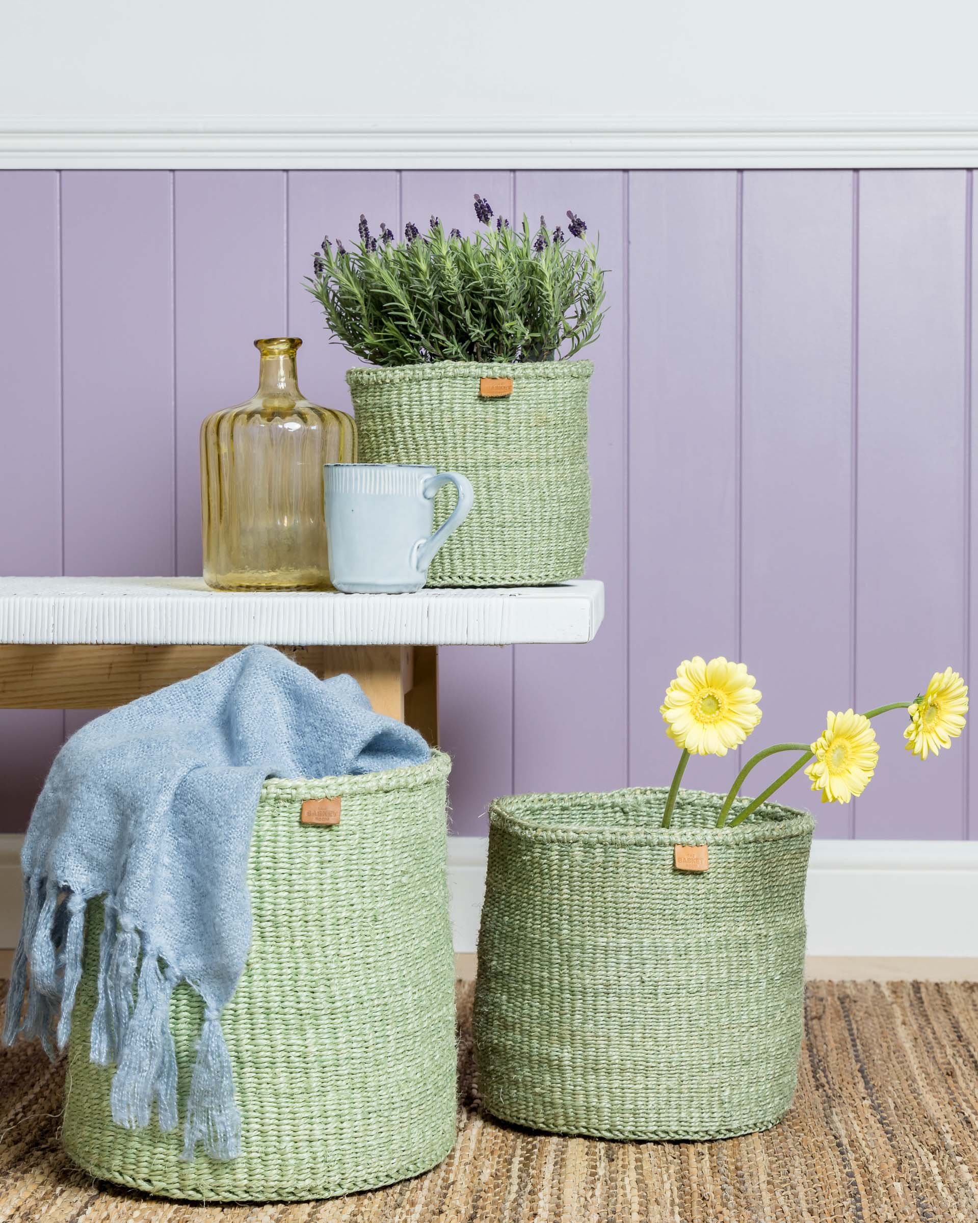 KITENDO: Soft Green Woven Storage Basket