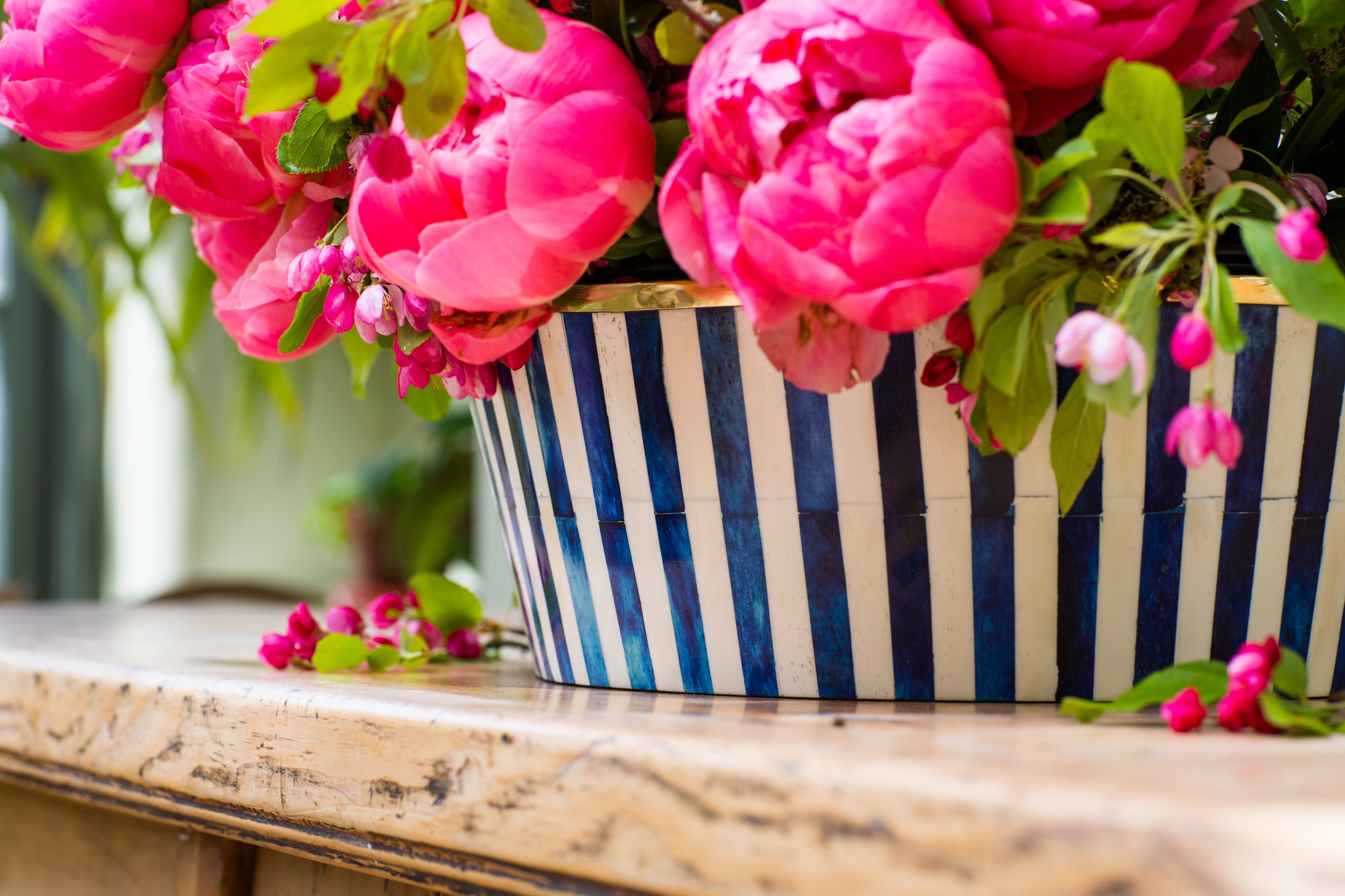 Round Inlay Planter | Large | Blue | Striped