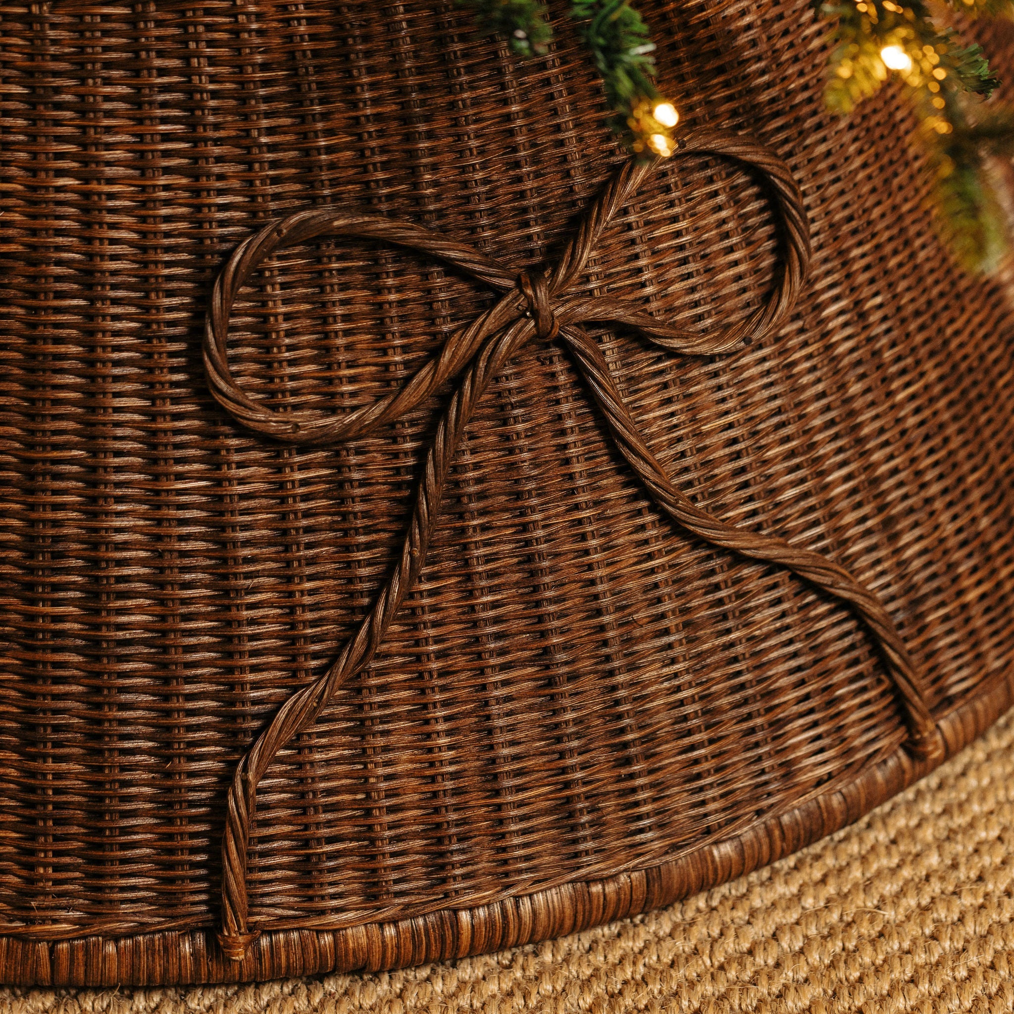 Bow-rattan-christmas-tree-skirt-close-up-teak.jpg