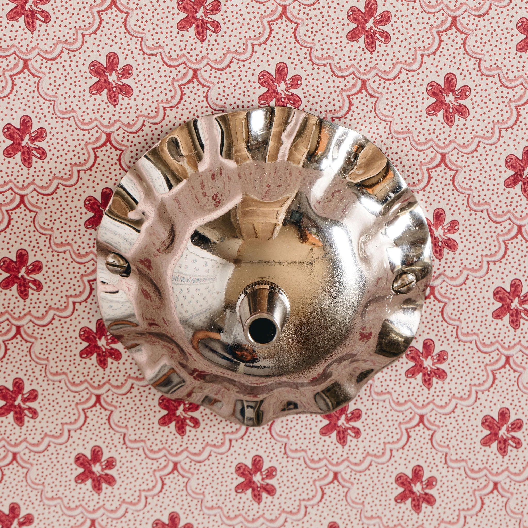 Wavy Brass Ceiling Rose (Chrome)