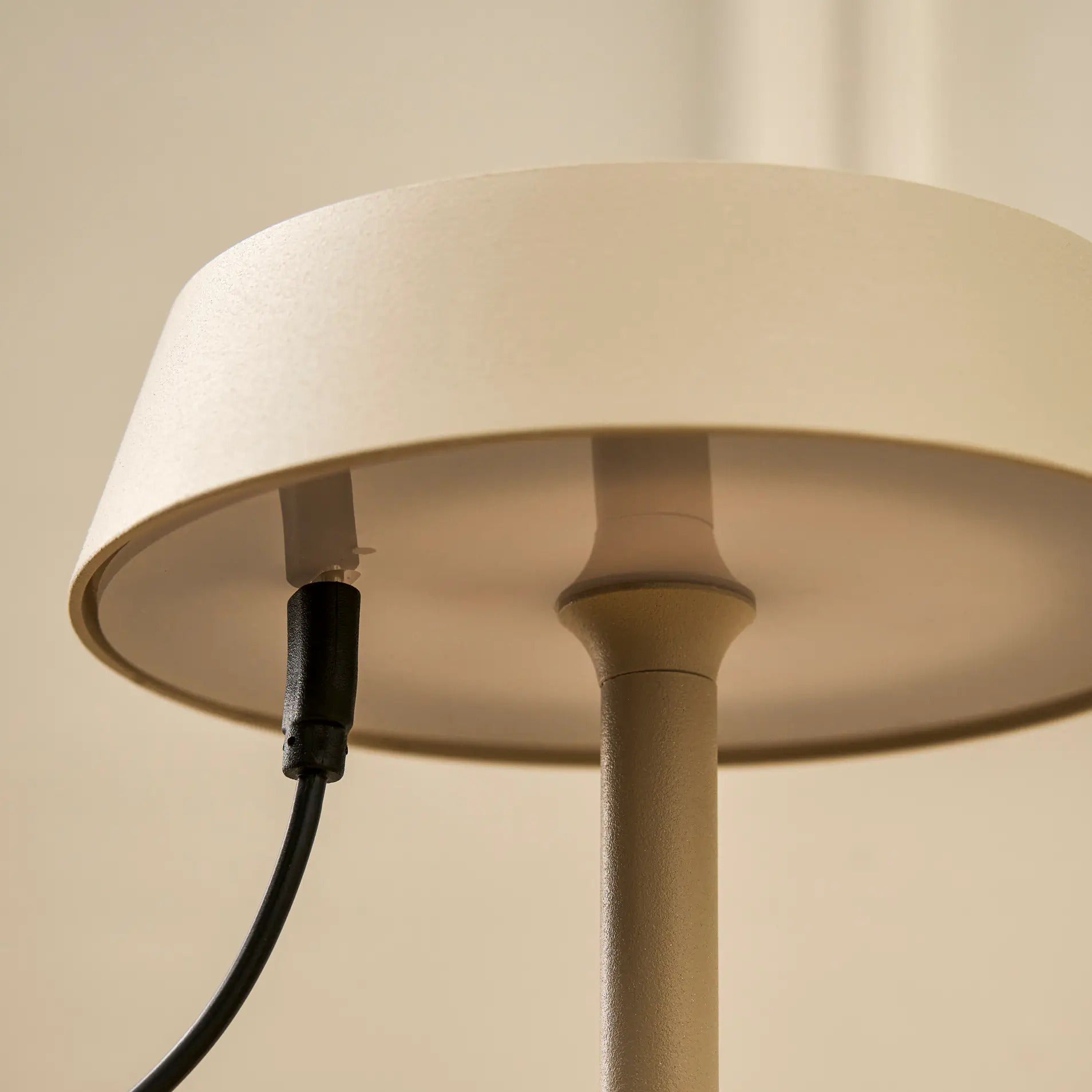 Winstone Slim Rechargable Table Lamp