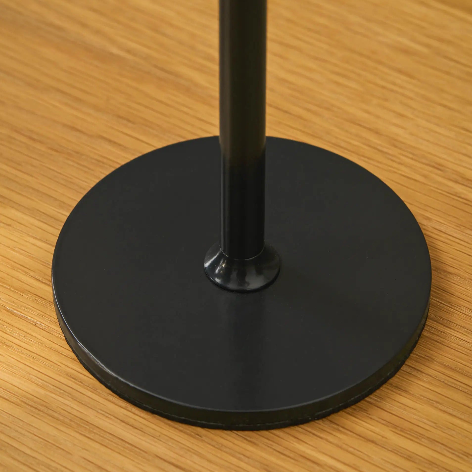 Winstone Slim Rechargable Table Lamp