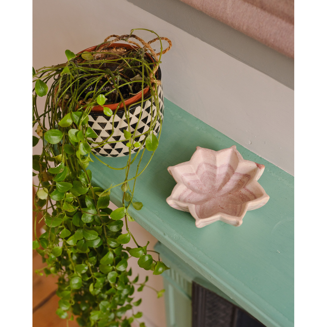 Kenyan Soapstone Lotus Flower Trinket Bowl