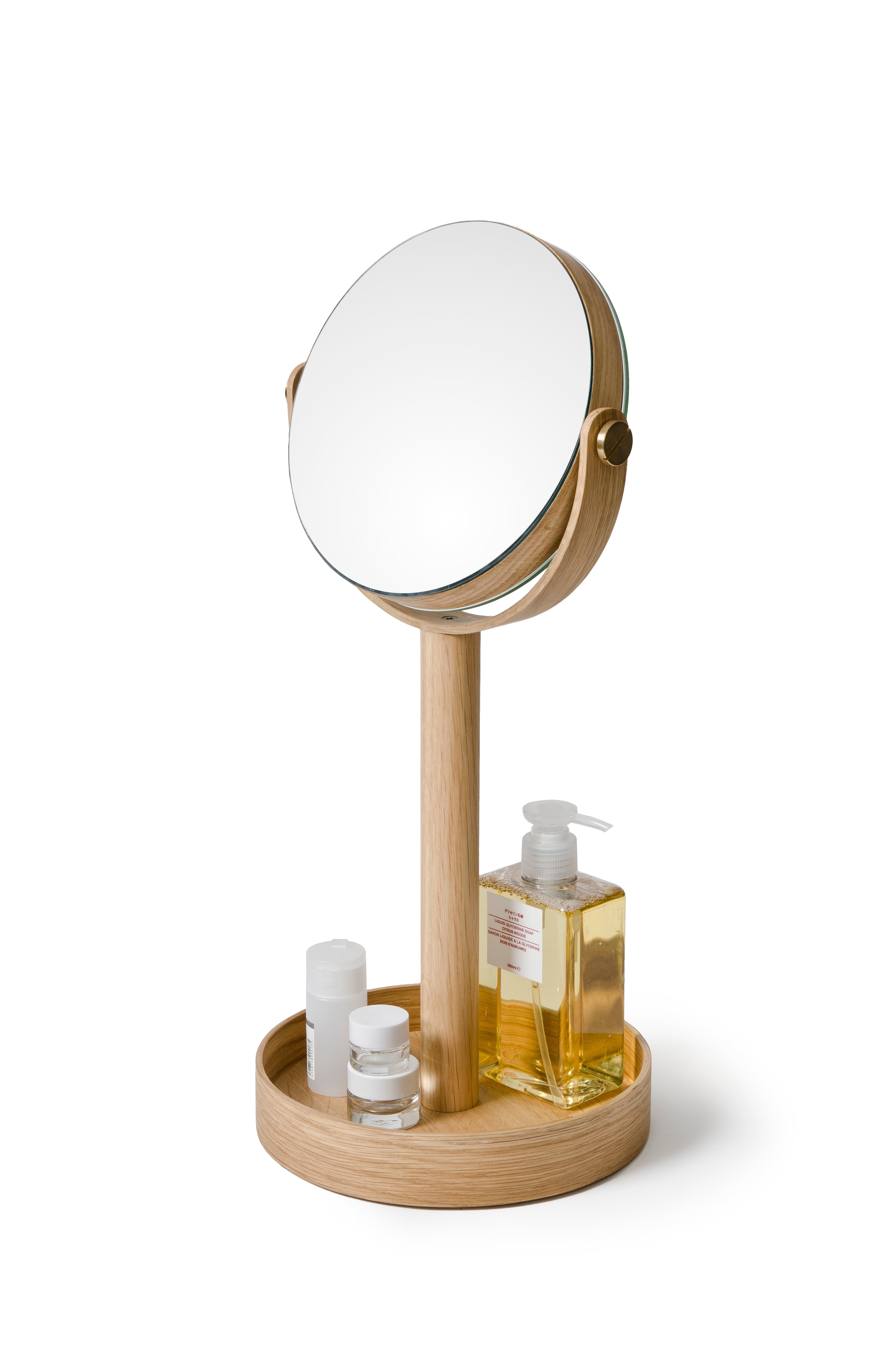 Magnify Mirror Close-up
