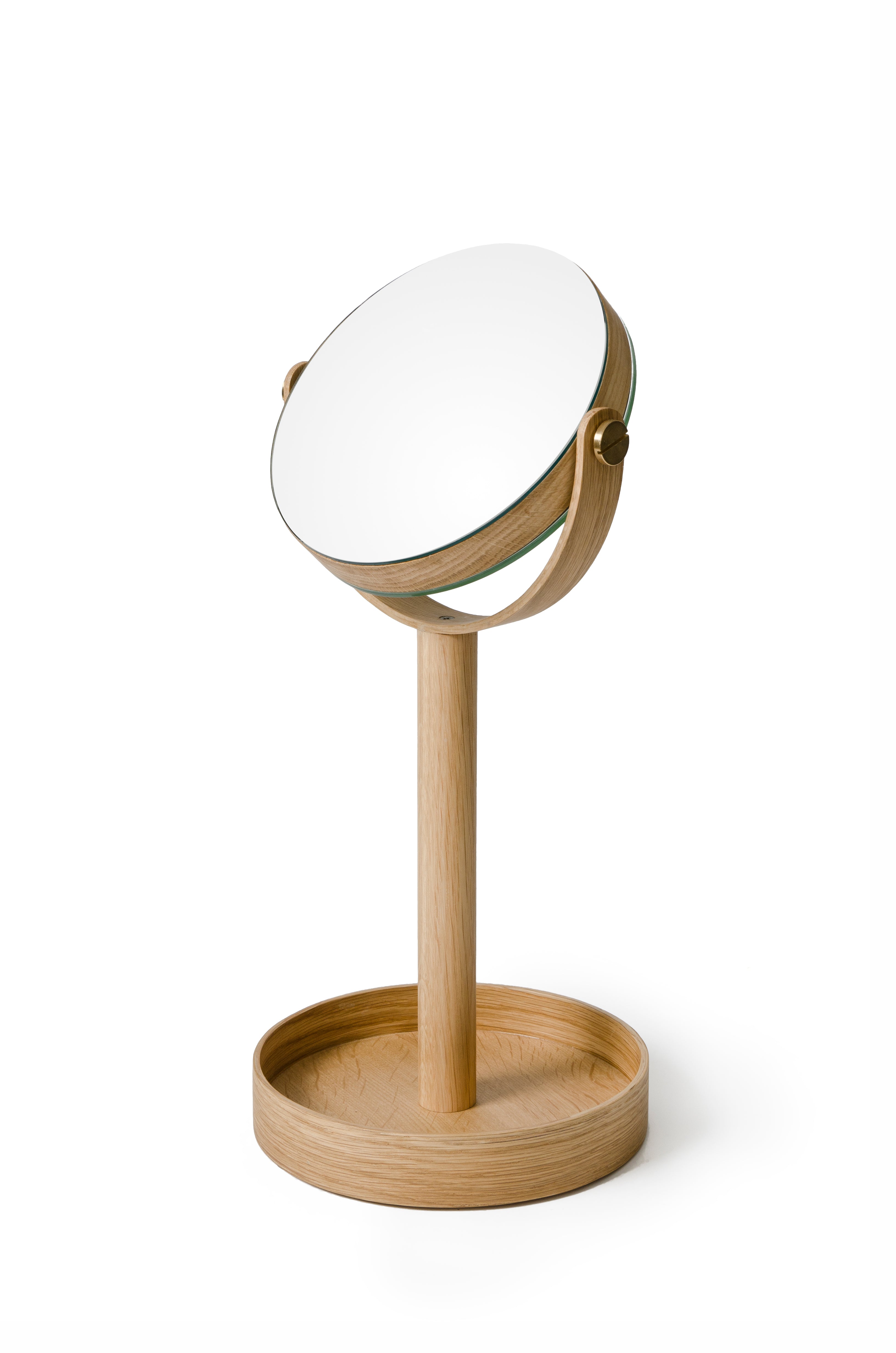 Magnify Mirror Close-up