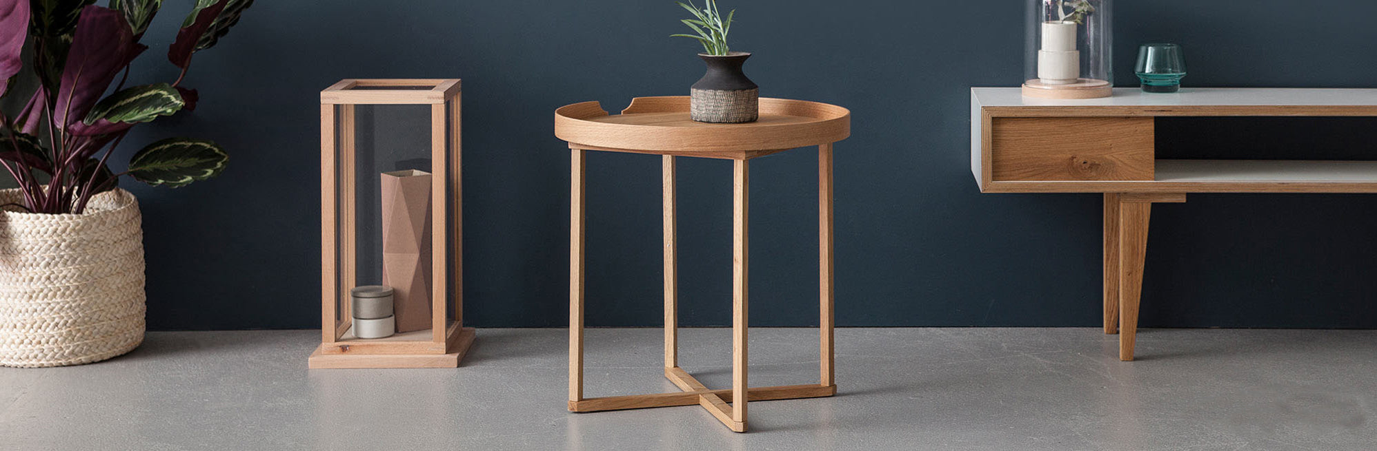 Damien Table Round