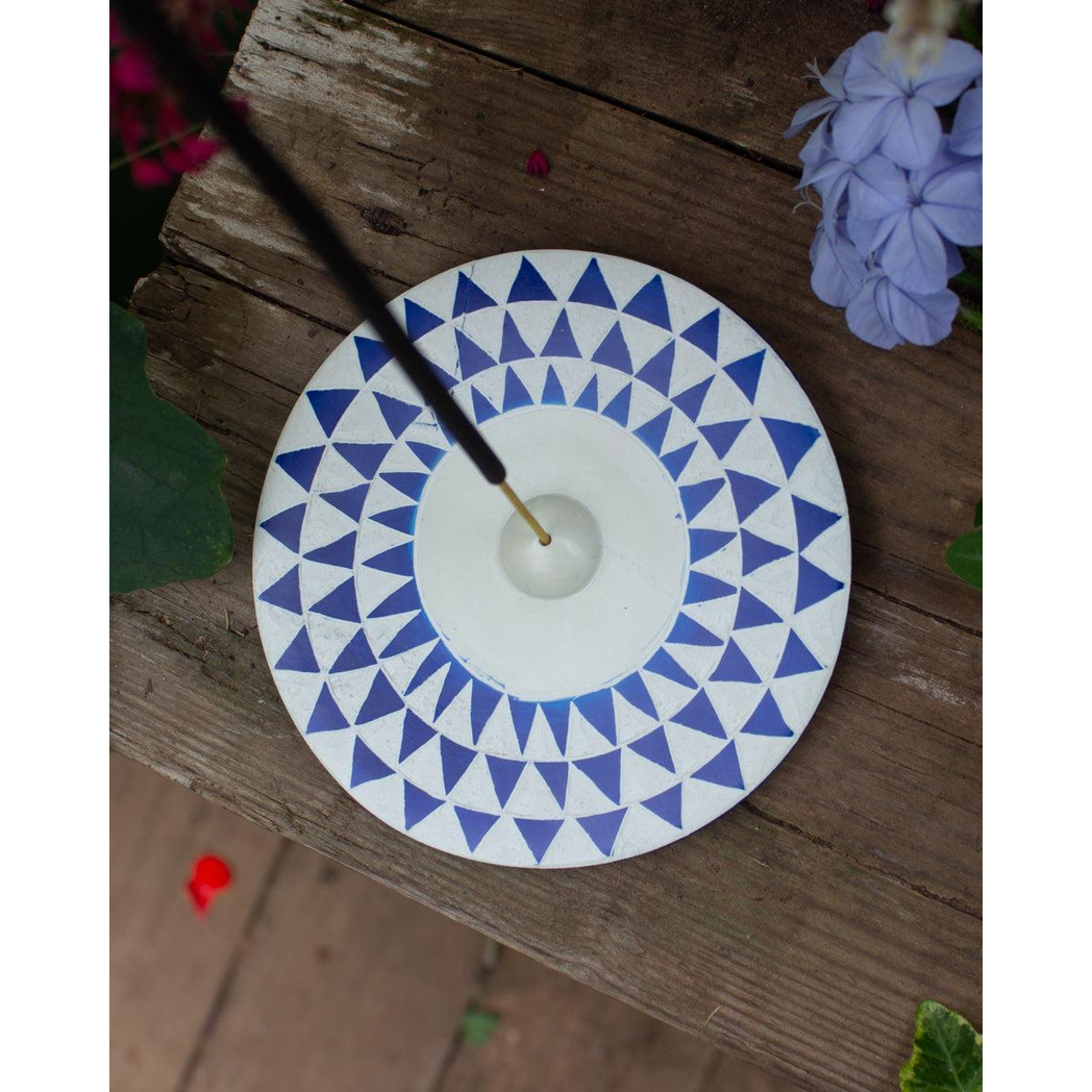 Kenyan Soapstone Round Incense Holder 'Blue Sun Mask'