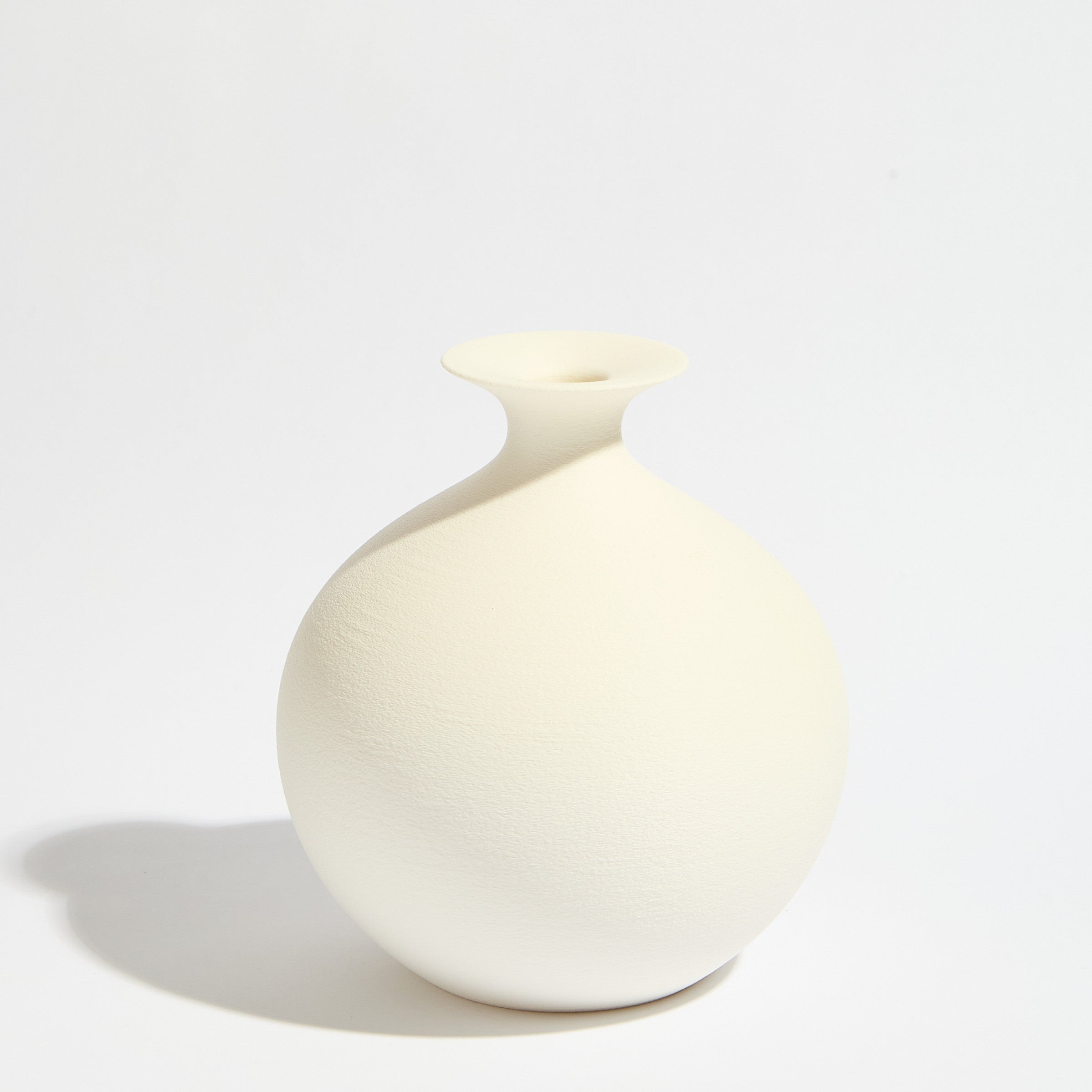 Coola Vase - White Lily