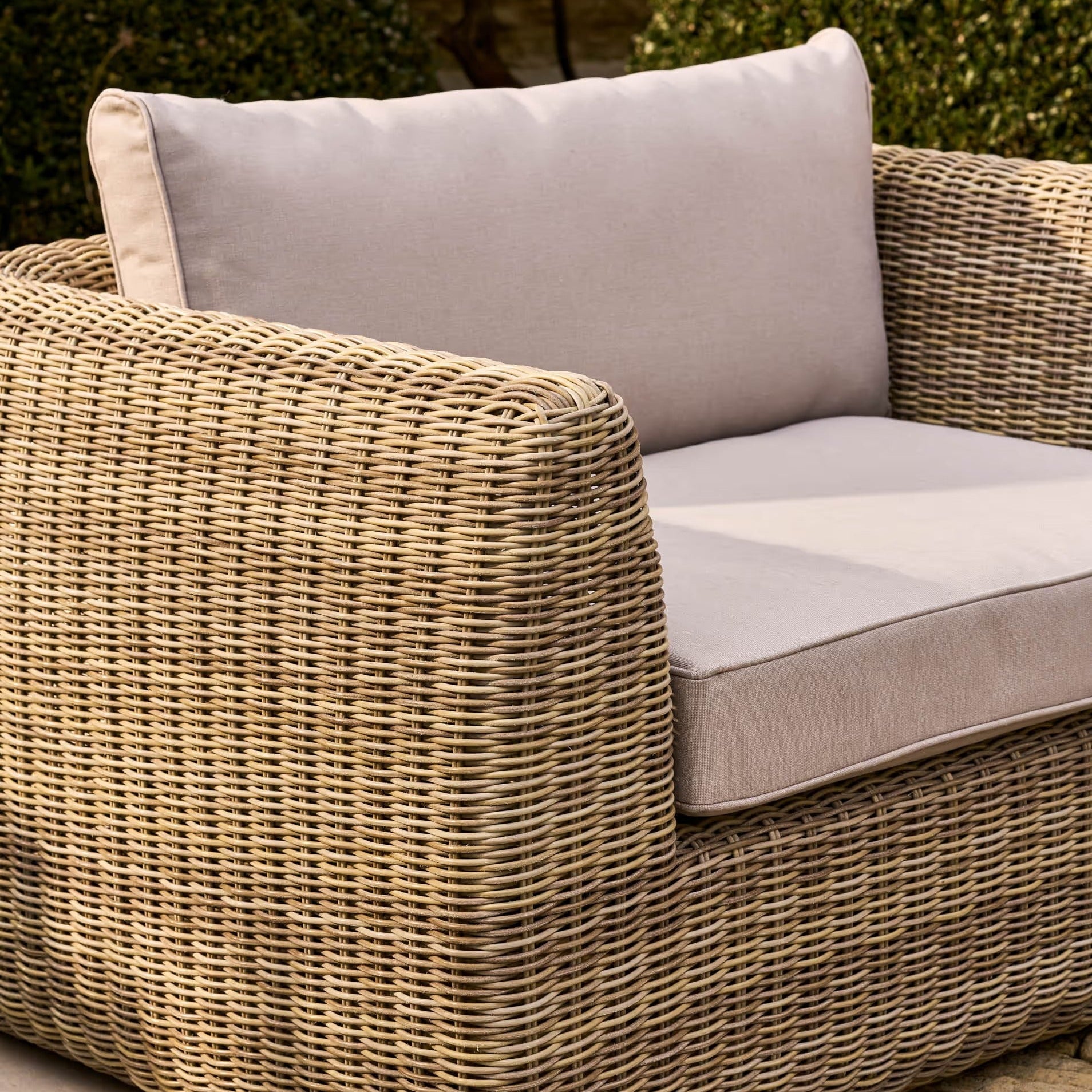 Skala Extra Large Armchair | Light Rattan