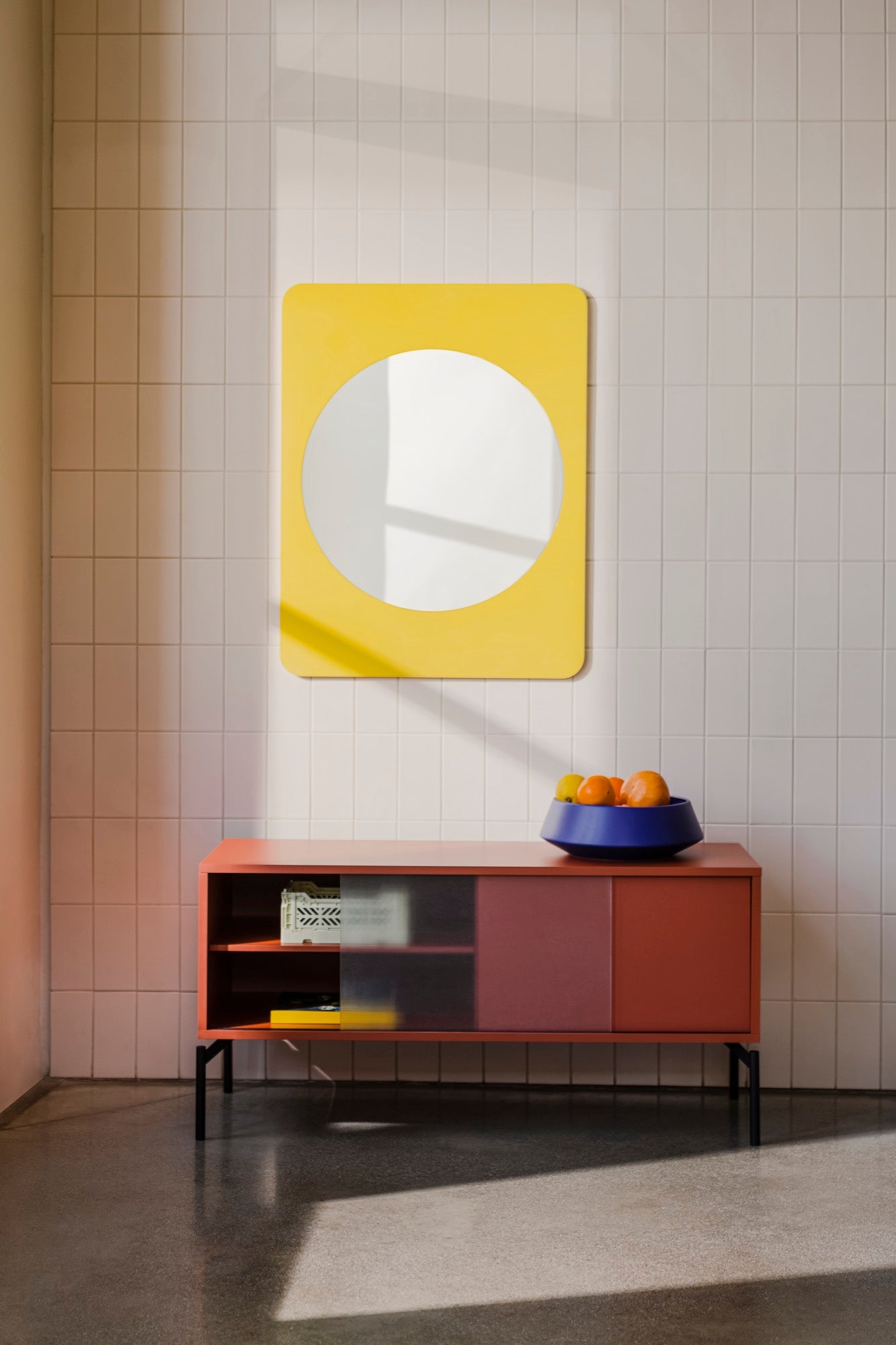 Met Mini TV Stand