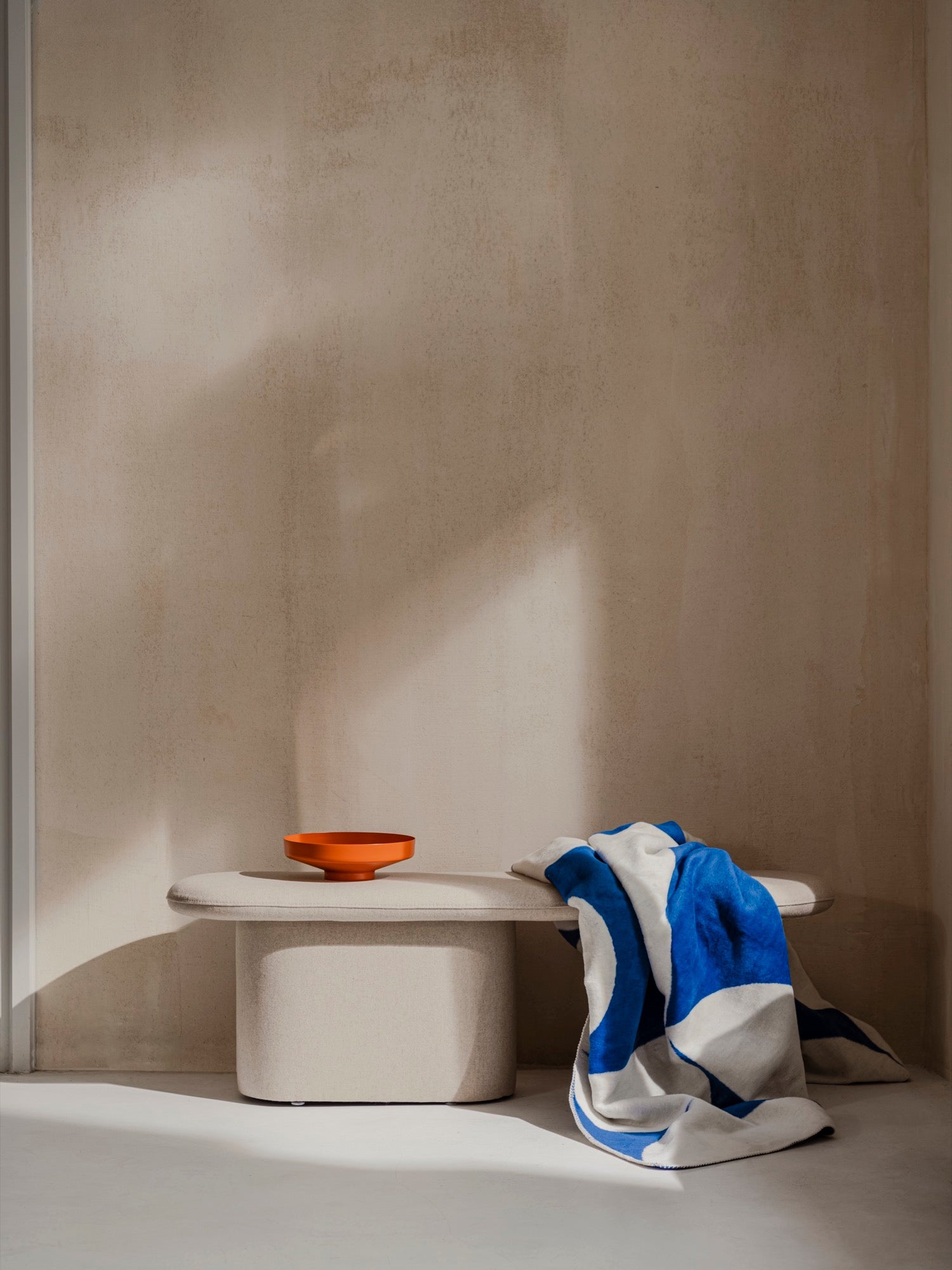 Rull Upholstered Bench