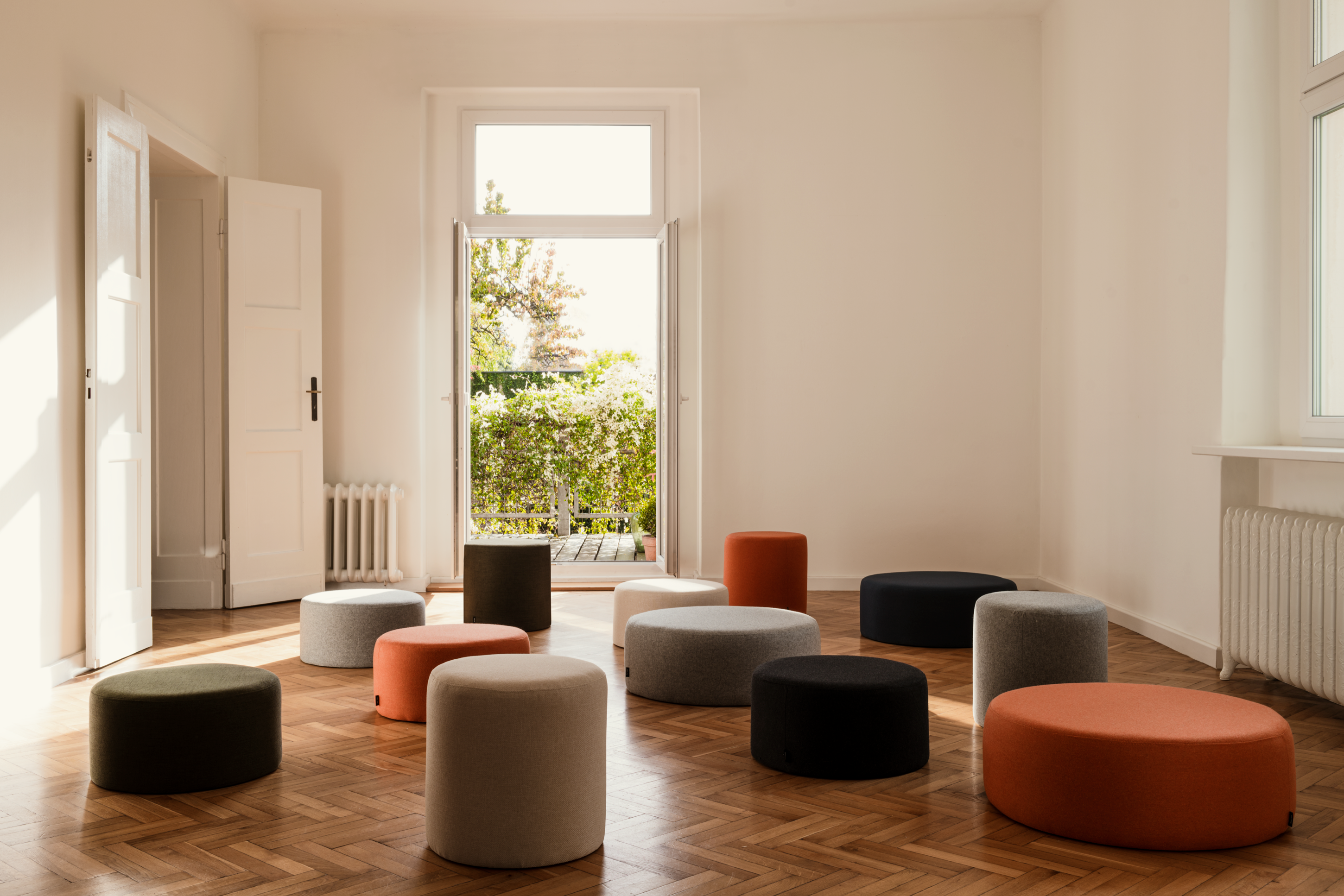 Folk Wide Pouf | Beige