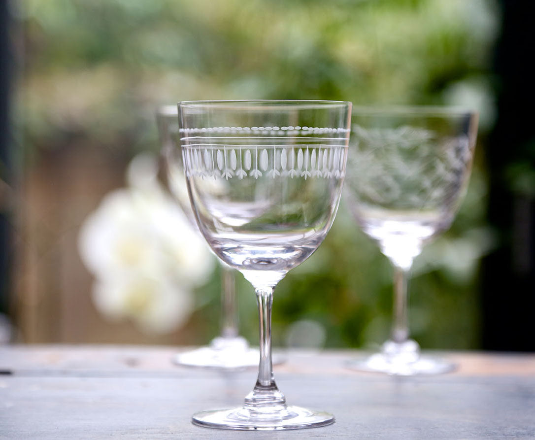 Crystal Wine Glasses | Engraved Ovals