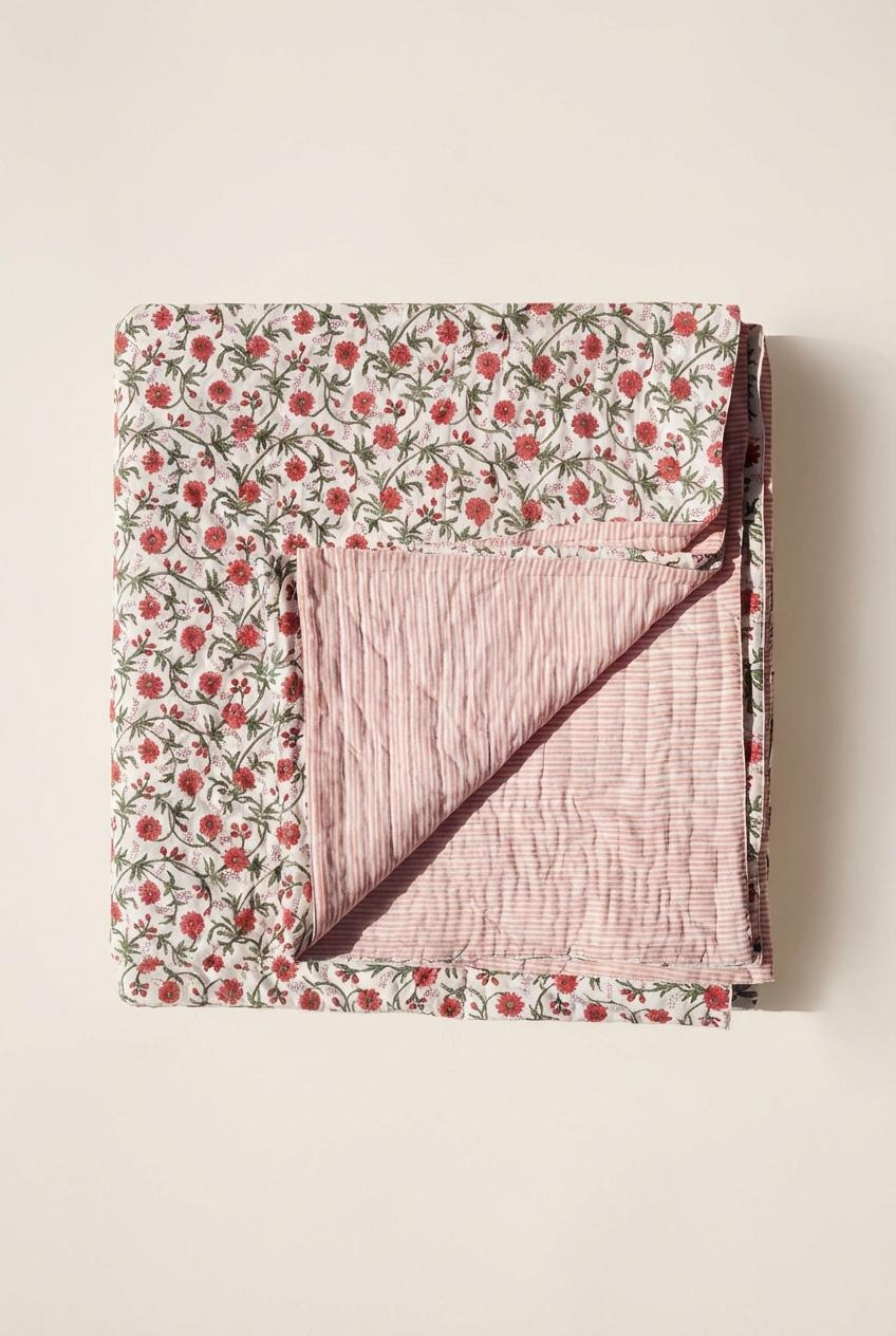 Red Floral Summer Pique Bed Quilt