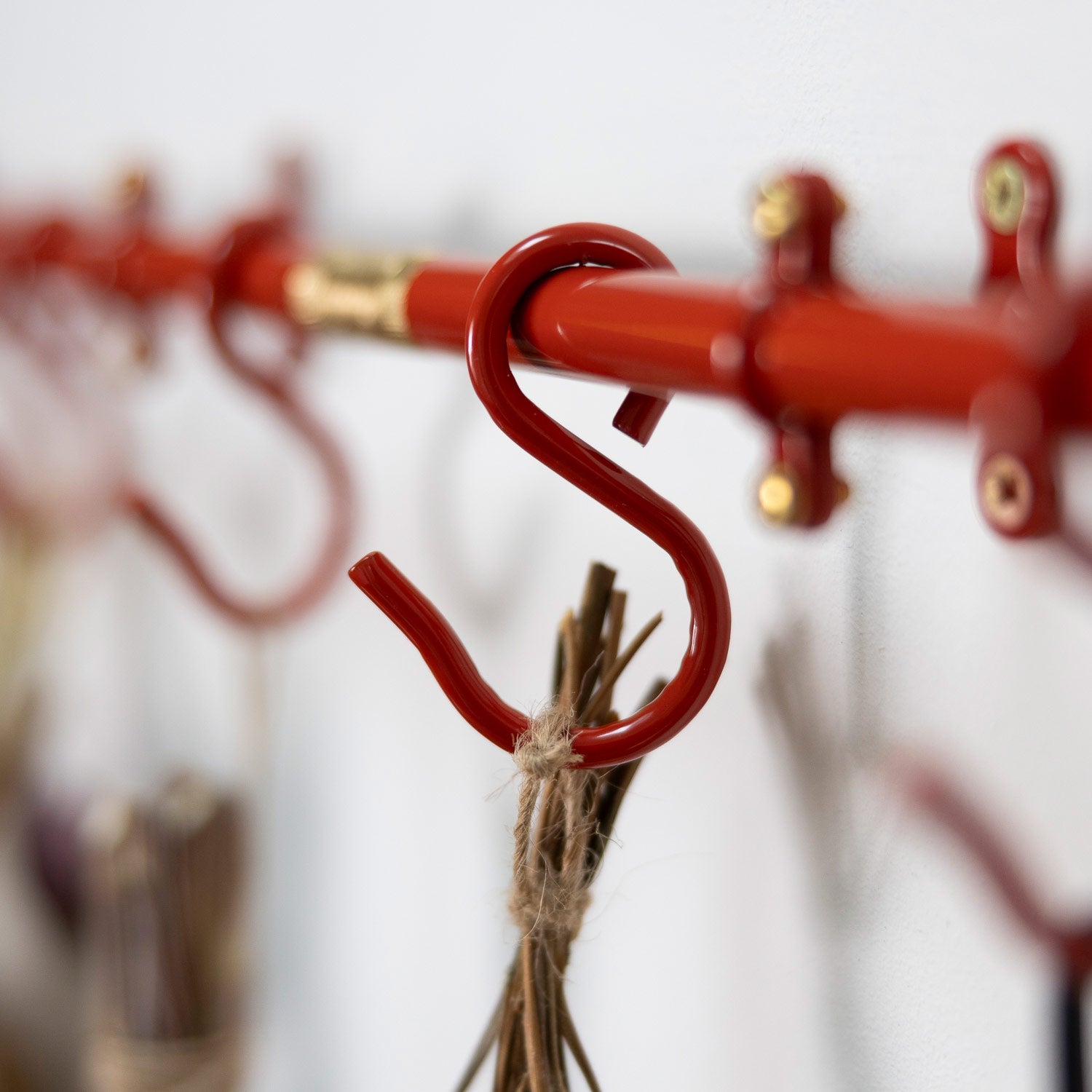 The 80cm Coral Red Hanging Rail