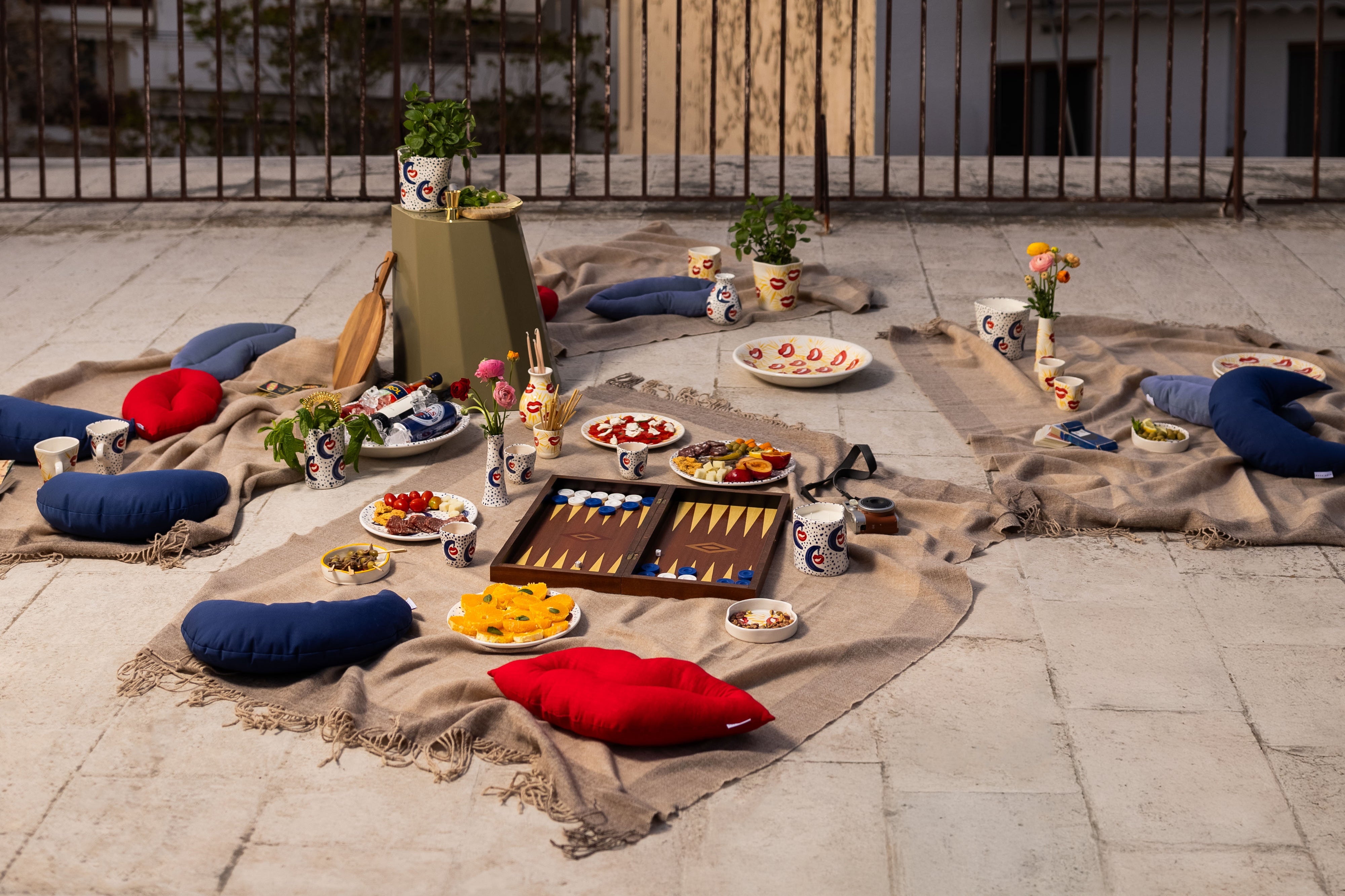 Moon outdoor cushion