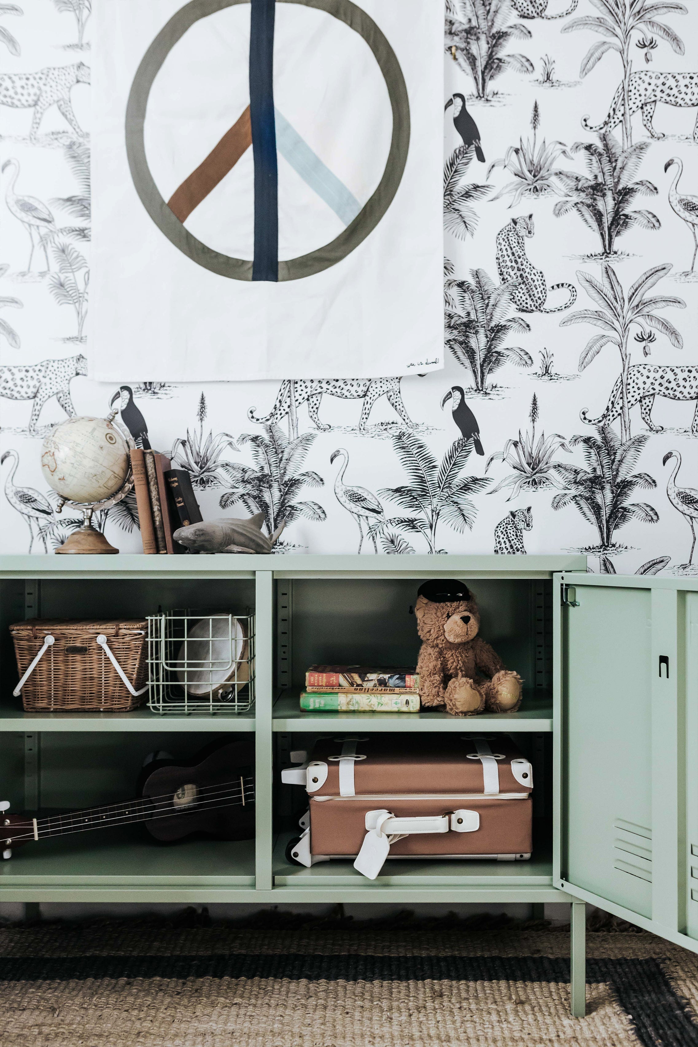 Lowdown Locker