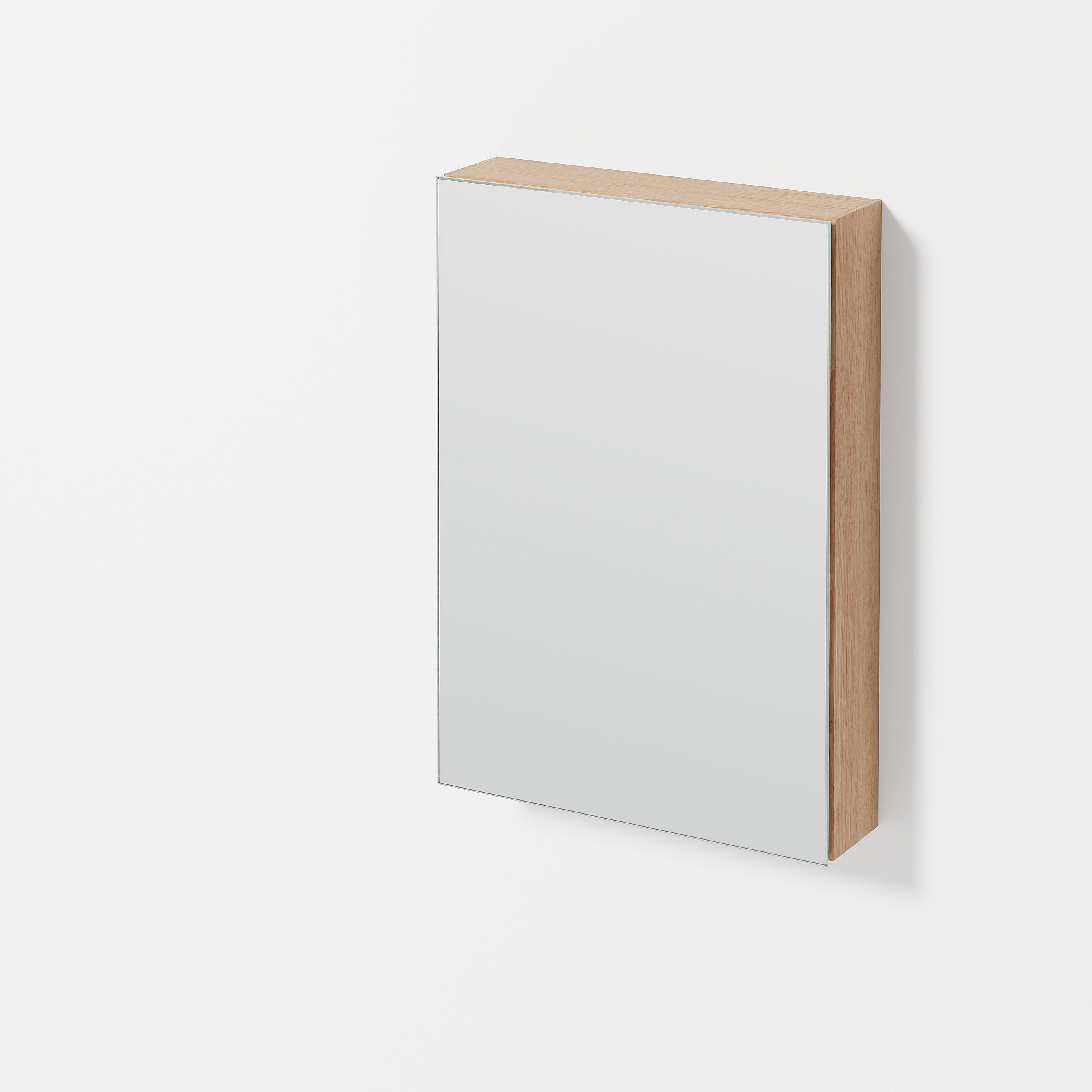 Cabinet 600 Slimfit Magnifier - Natural Oak