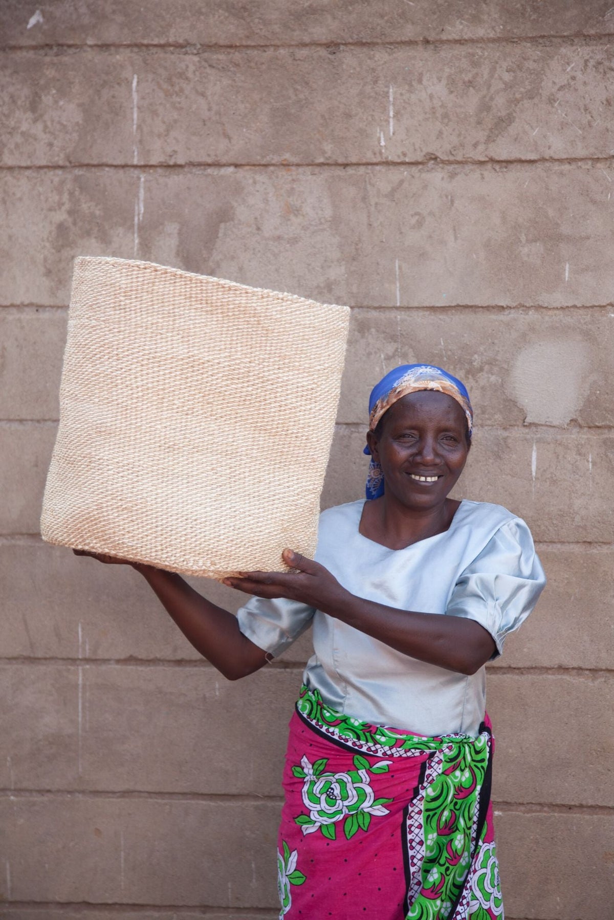 HERI: Natural and White Speckled Woven Laundry Basket