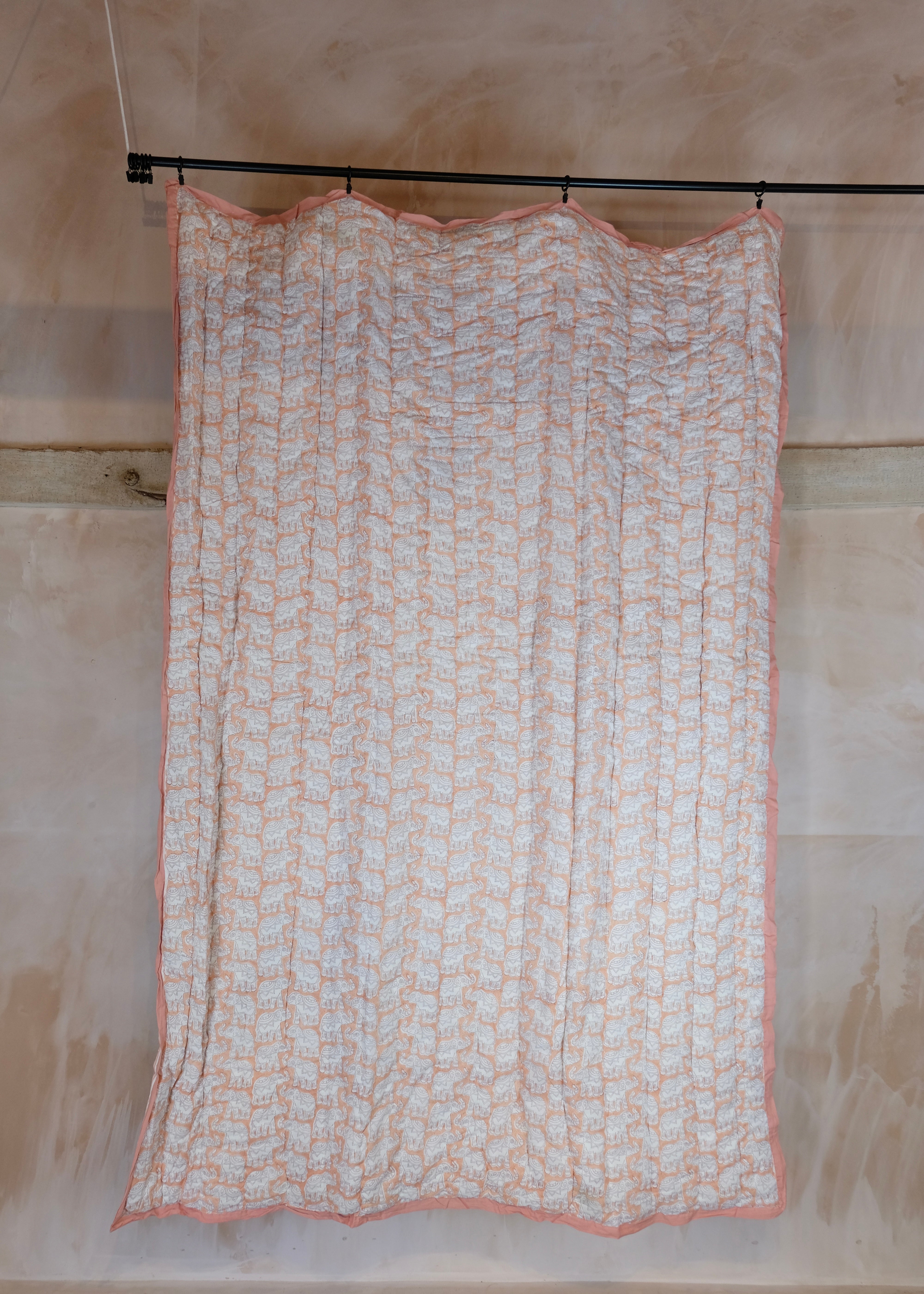 Peach Elephant Toddler / Single Quilt