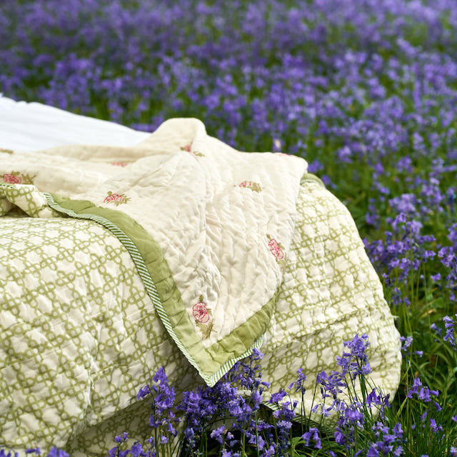Pink Rose Bed Quilt