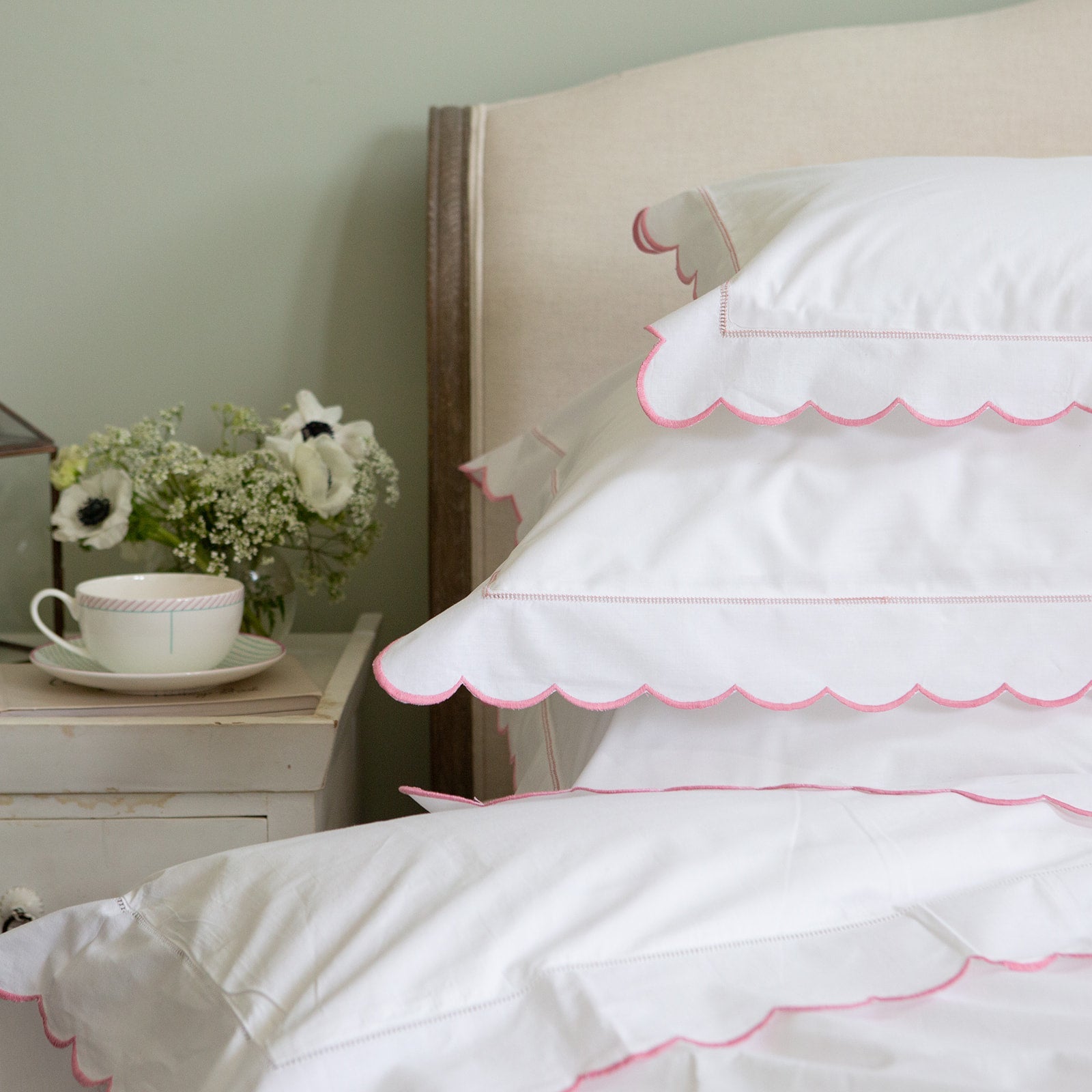 Pink Scallop Pillowcase