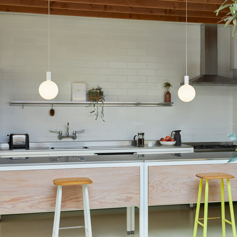 Alumina Pendant in Chalk