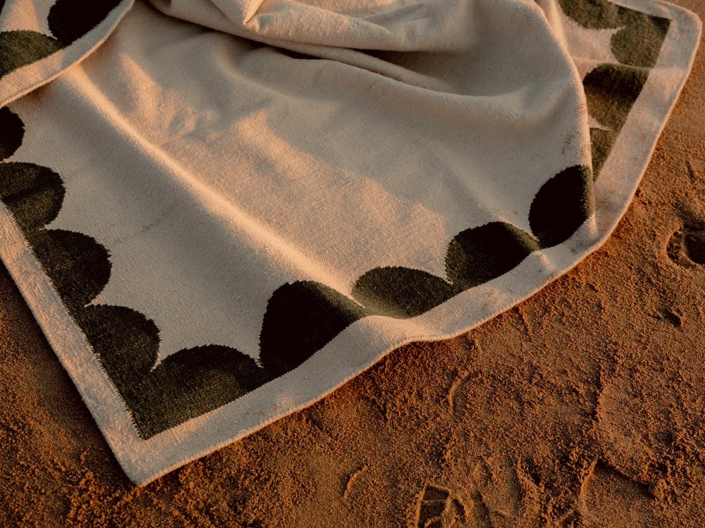 Cavea Rug in Midnight Navy Blue