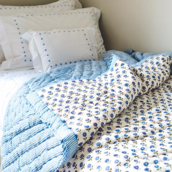 Daisy Blue Cotton Quilt