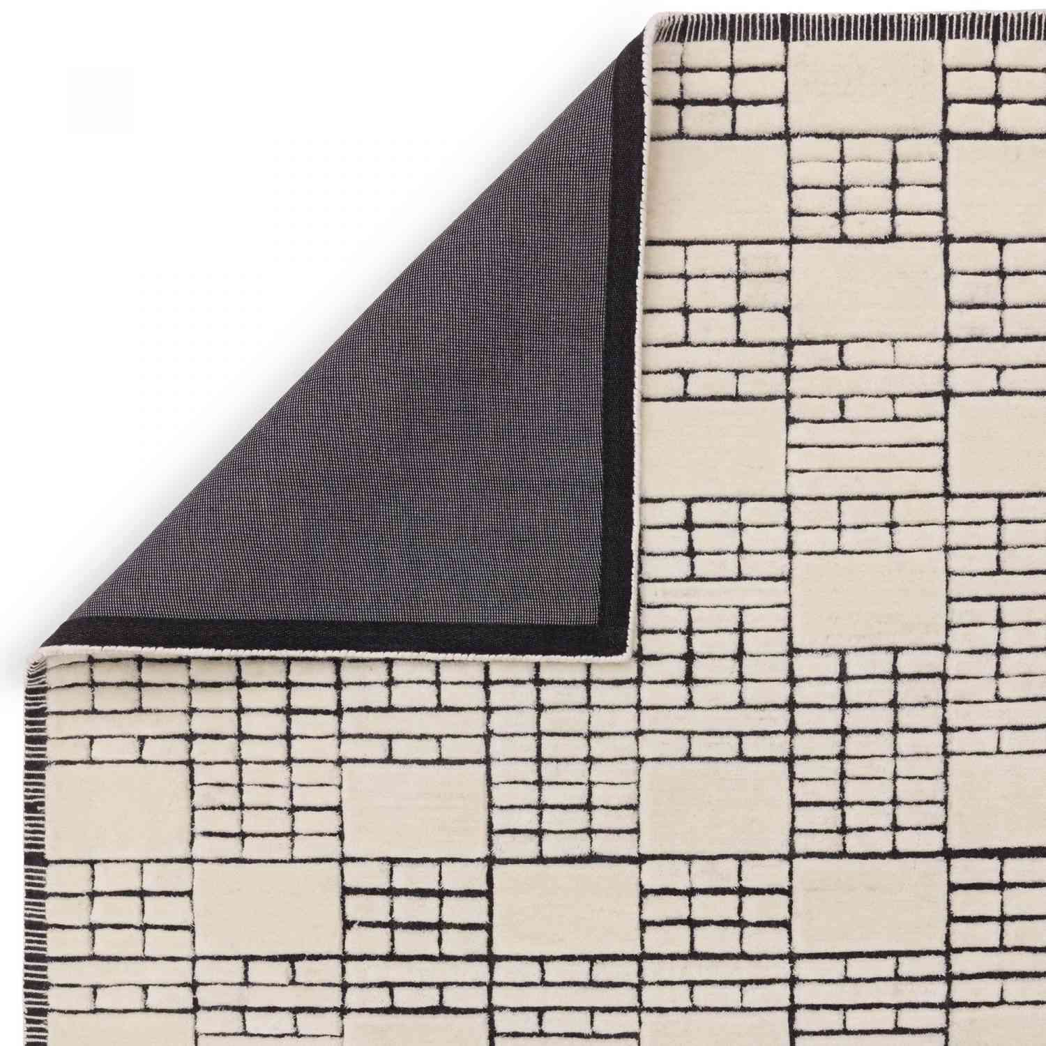 Kingdom Geometric Tufted Wool Rug | Black