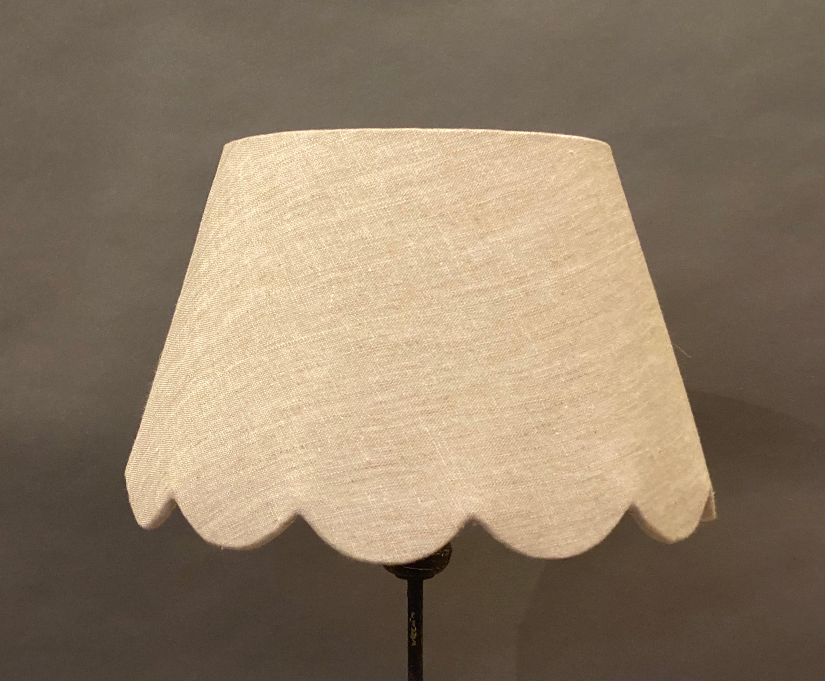 Plain Linen Scallop Lampshade