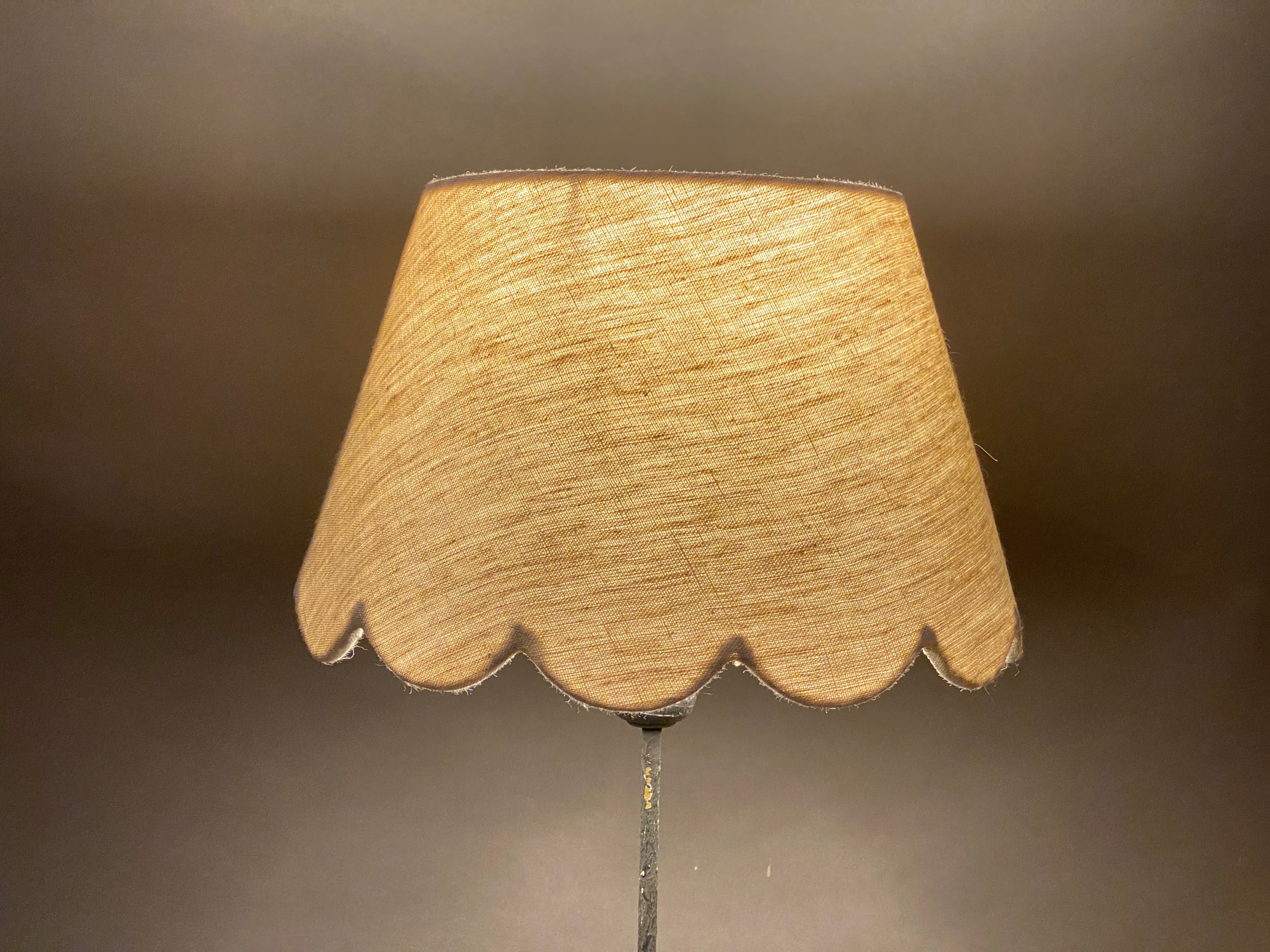 Plain Linen Scallop Lampshade