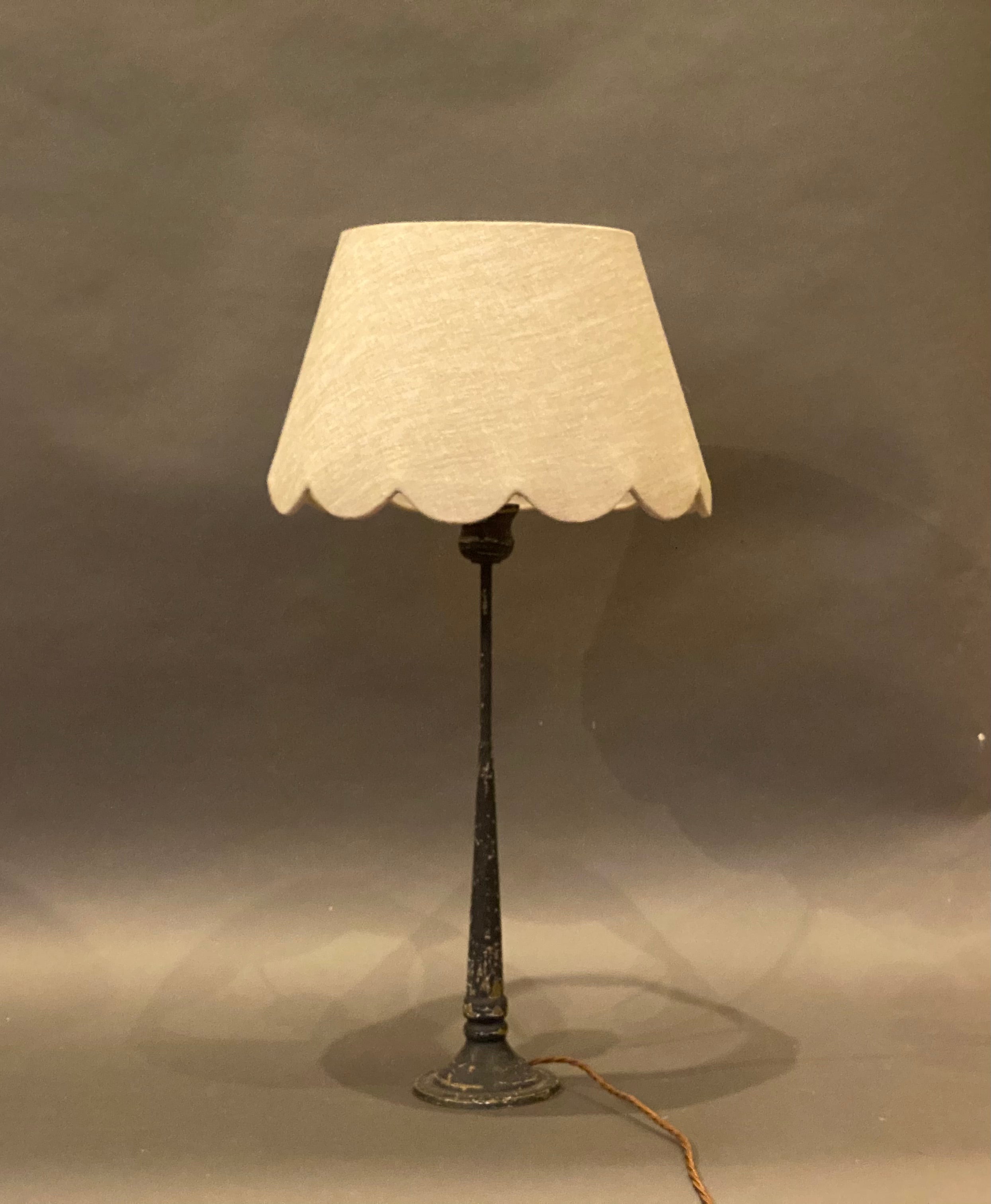 Plain Linen Scallop Lampshade