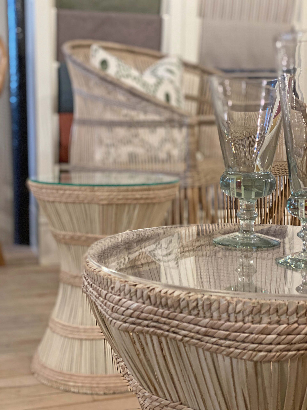 ZigZag Palm Table
