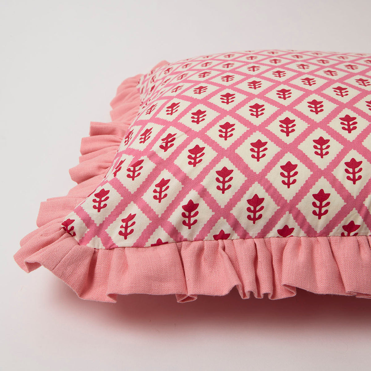 Frill Buti Tuk Tuk Pink Cushion