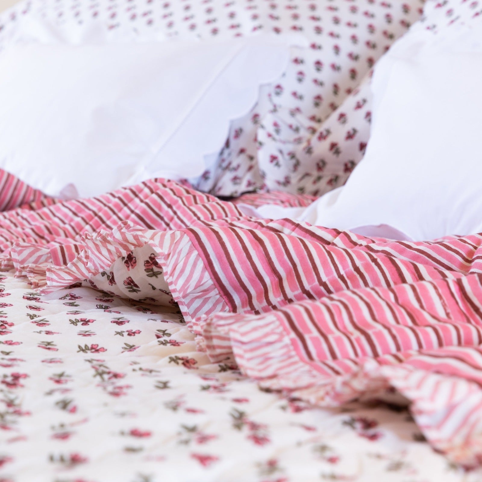 Pink Ditsy Ruffle Quilt