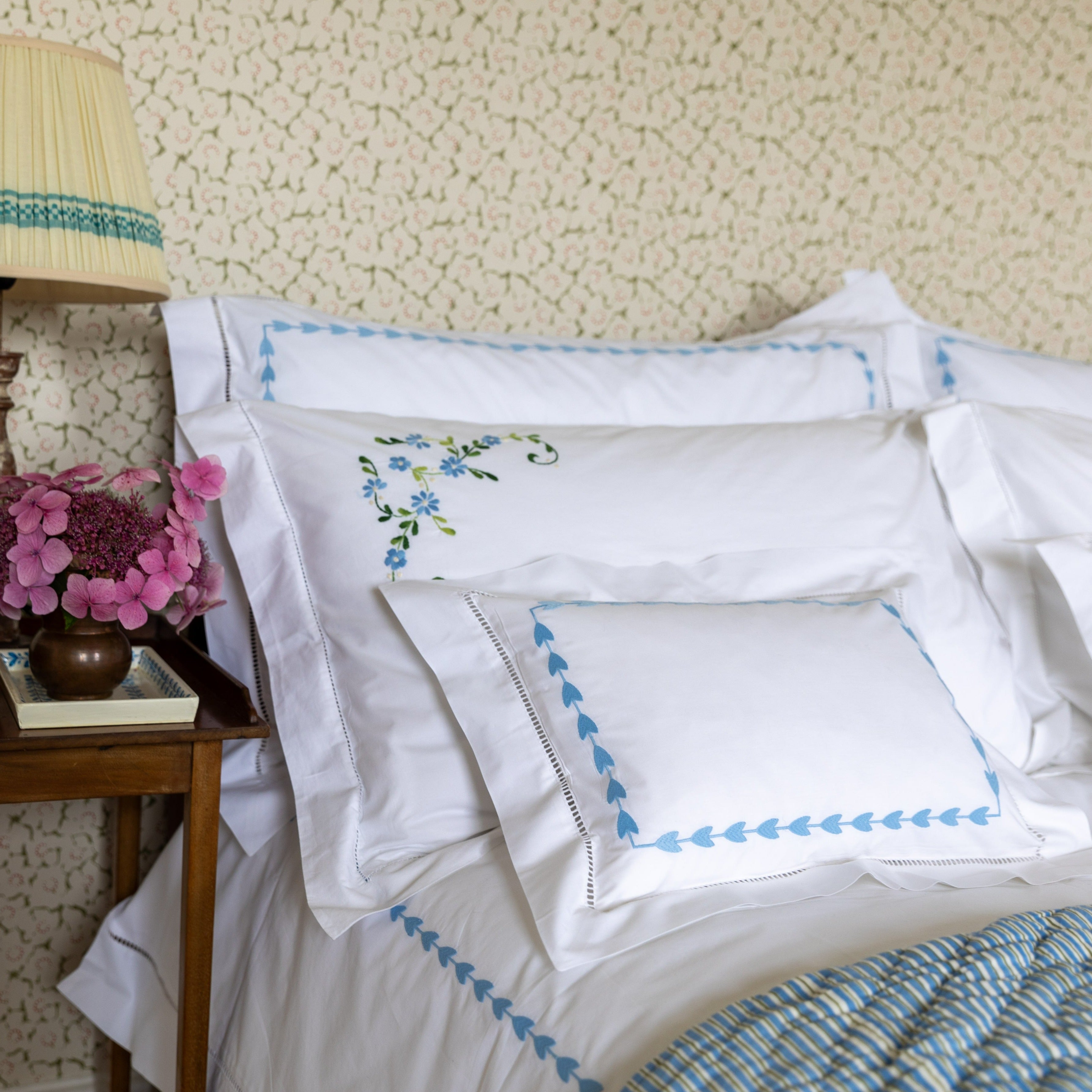 Blue Leaf Border Duvet Cover