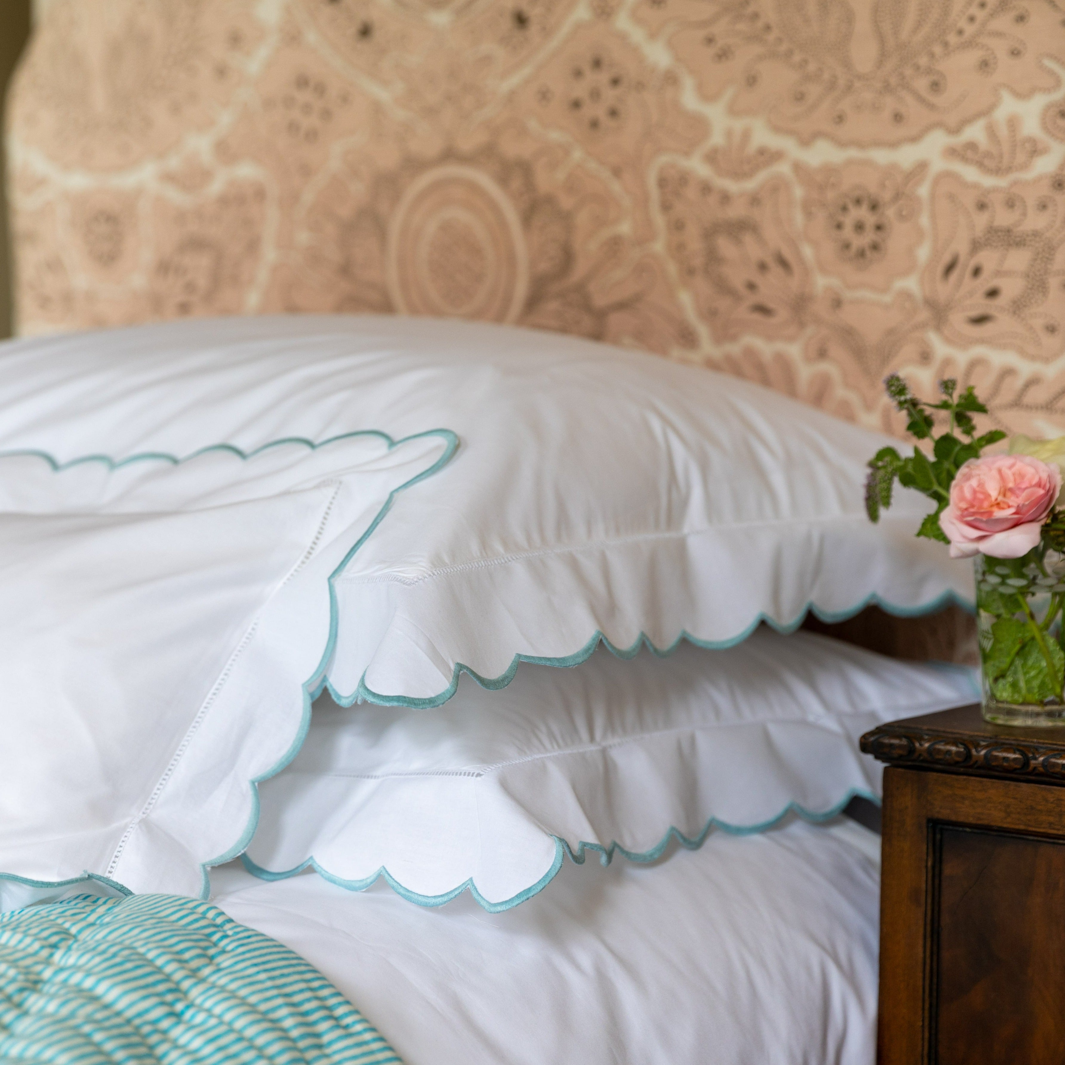 Duck Egg Scallop Baby Pillowcase