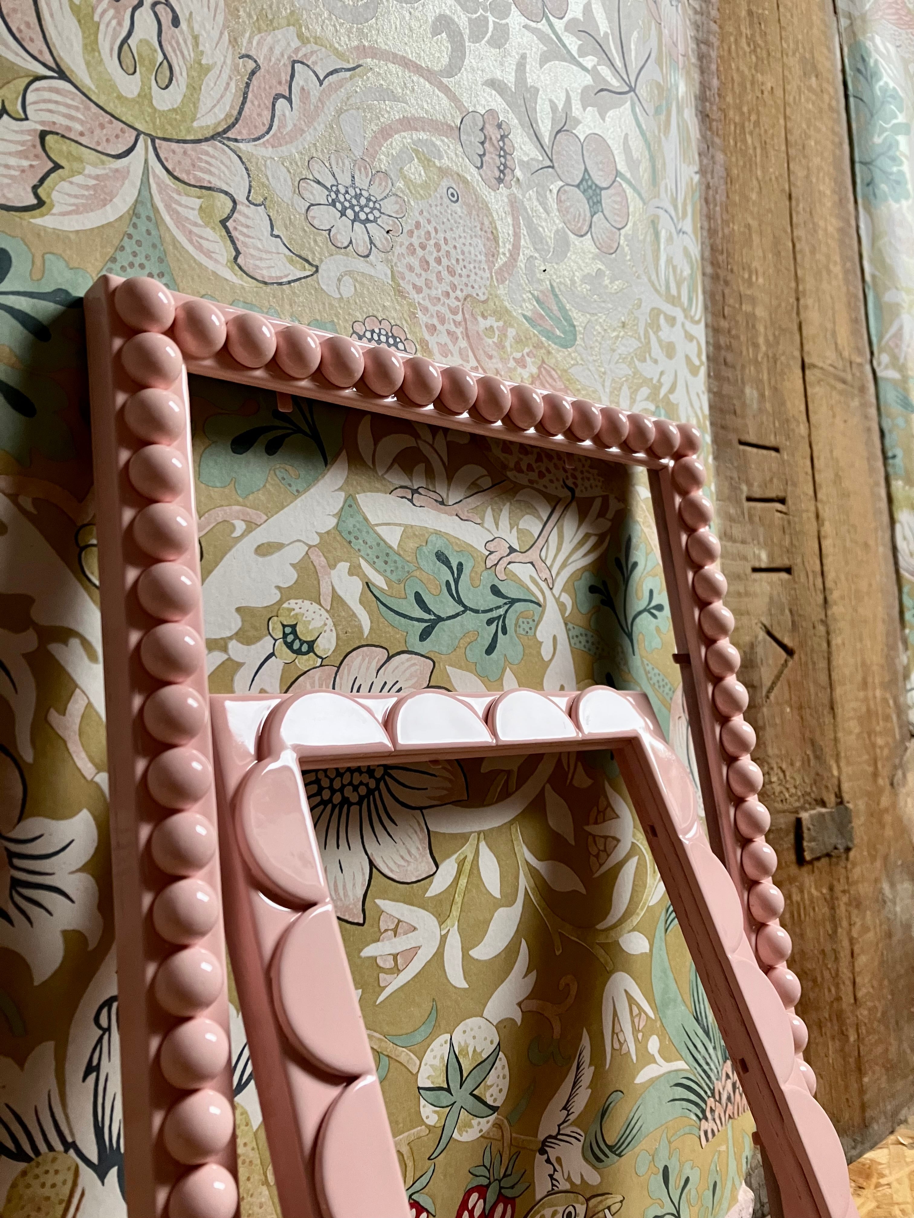 Soft Pink Lacquered Scallop Frame