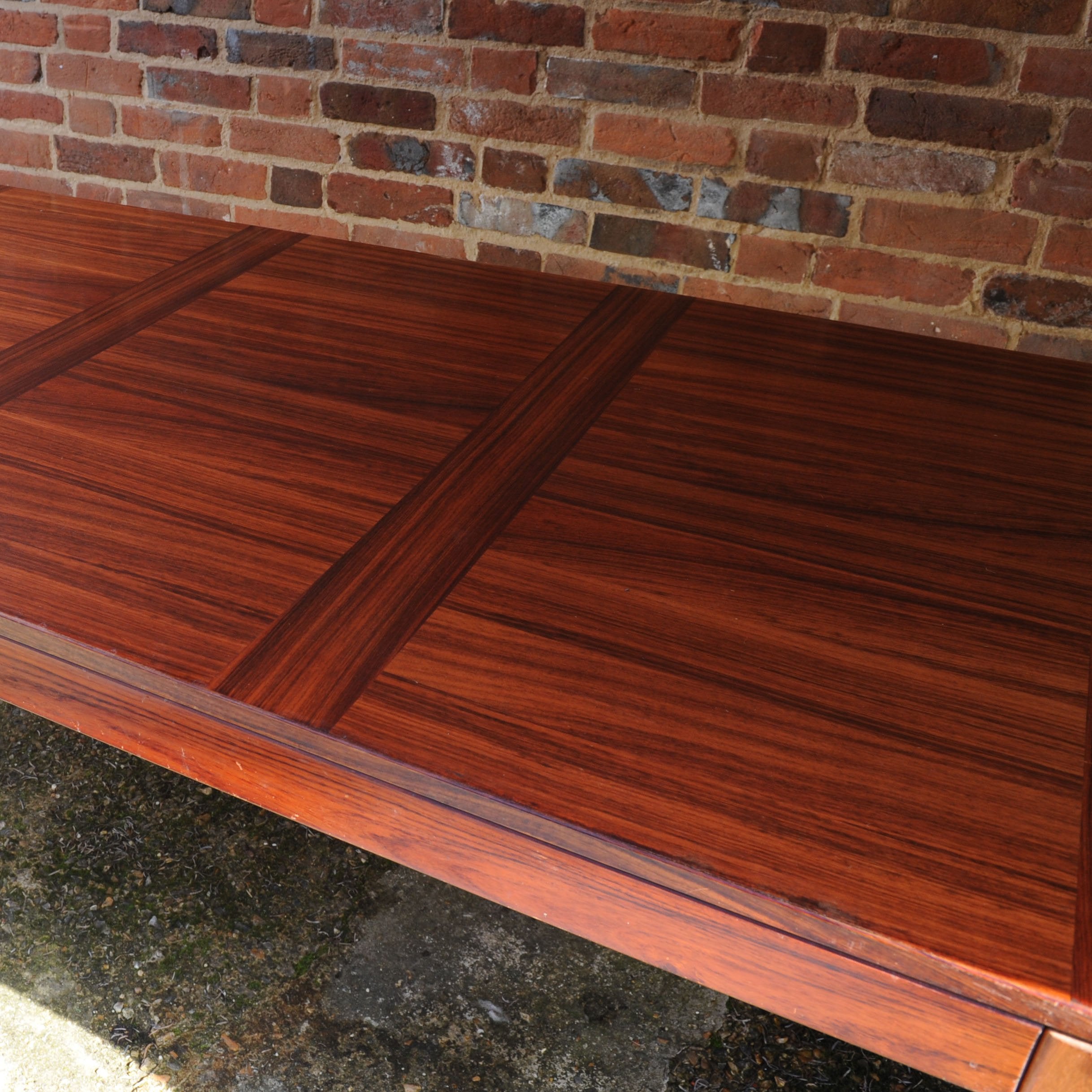 Mid-Century Extending Rosewood Dining Table By Vejle Stole