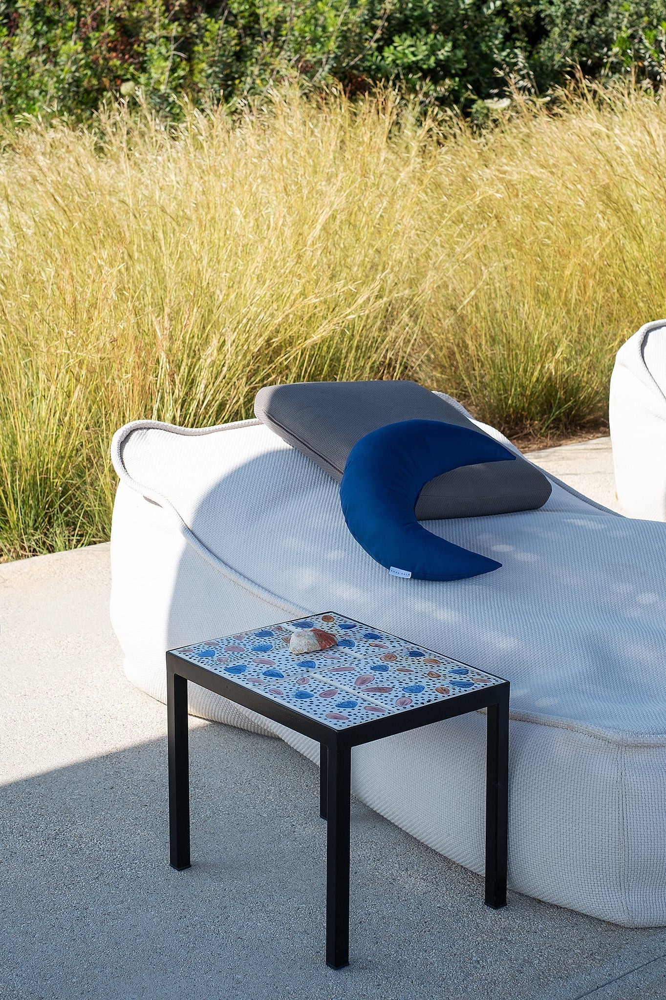 Moon outdoor cushion